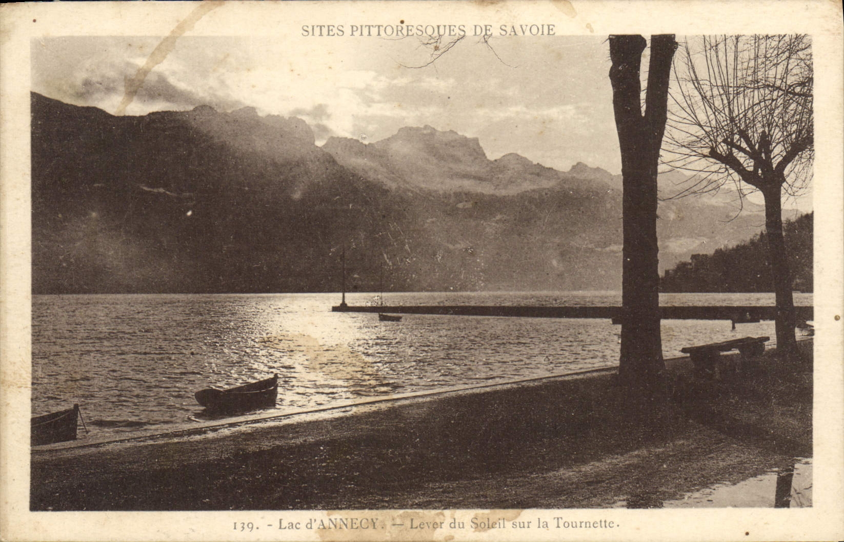 CPA Annecy Lever du Soleil sur la Tournette