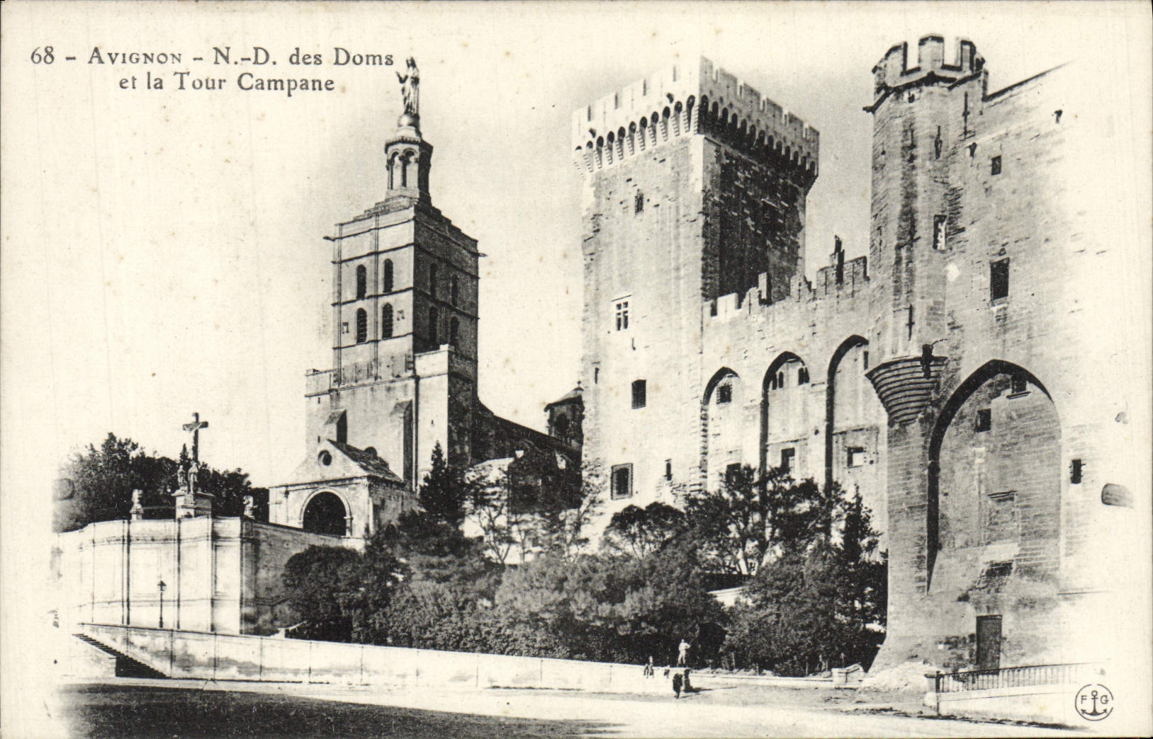 POSTAL Avignon Notre Dame de la VENDIMIA de Doms y de la torre de Campane