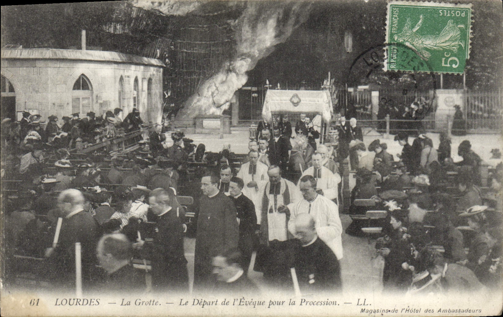POSTAL de la VENDIMIA pesada la cueva la salida del obispo For la procesión