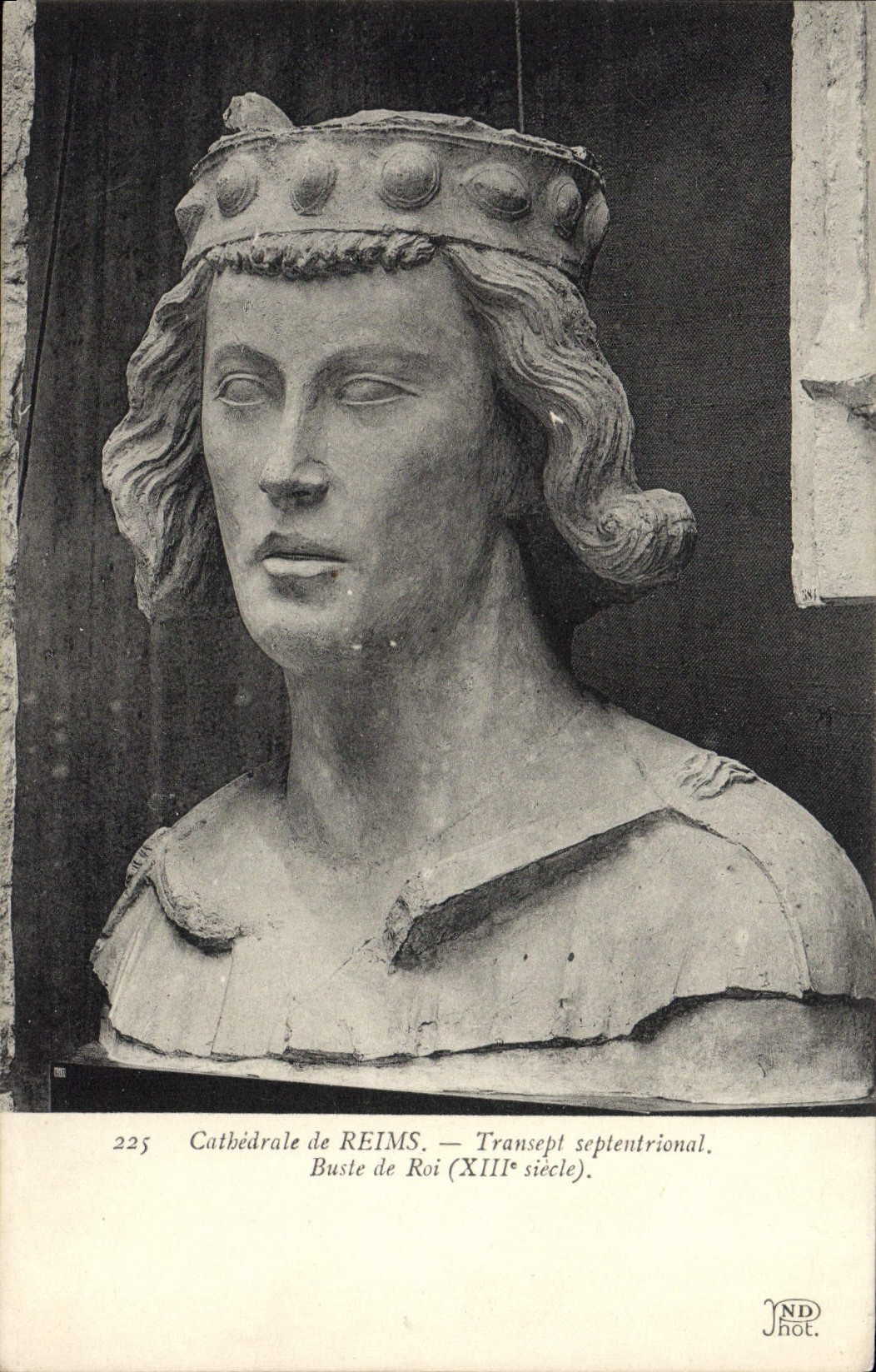 VINTAGE POSTCARD Cathedral of Rheims Transpt Septentrional Bust of king