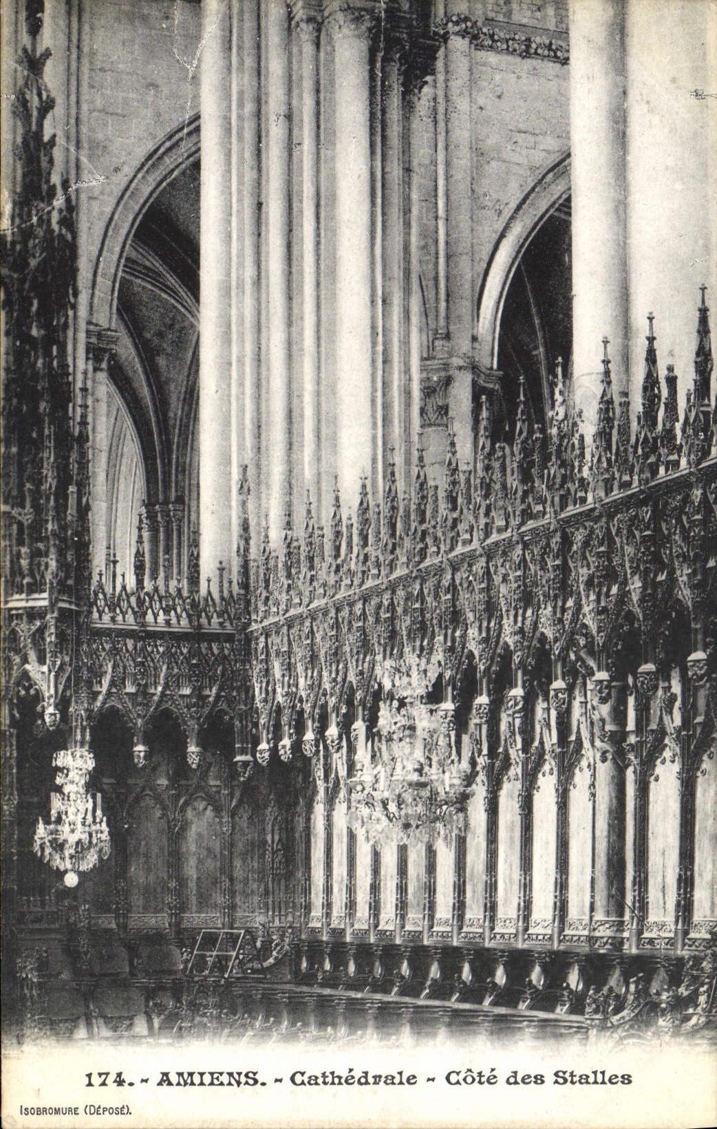 CPA Amiens Cathedrale Cote des Stalles