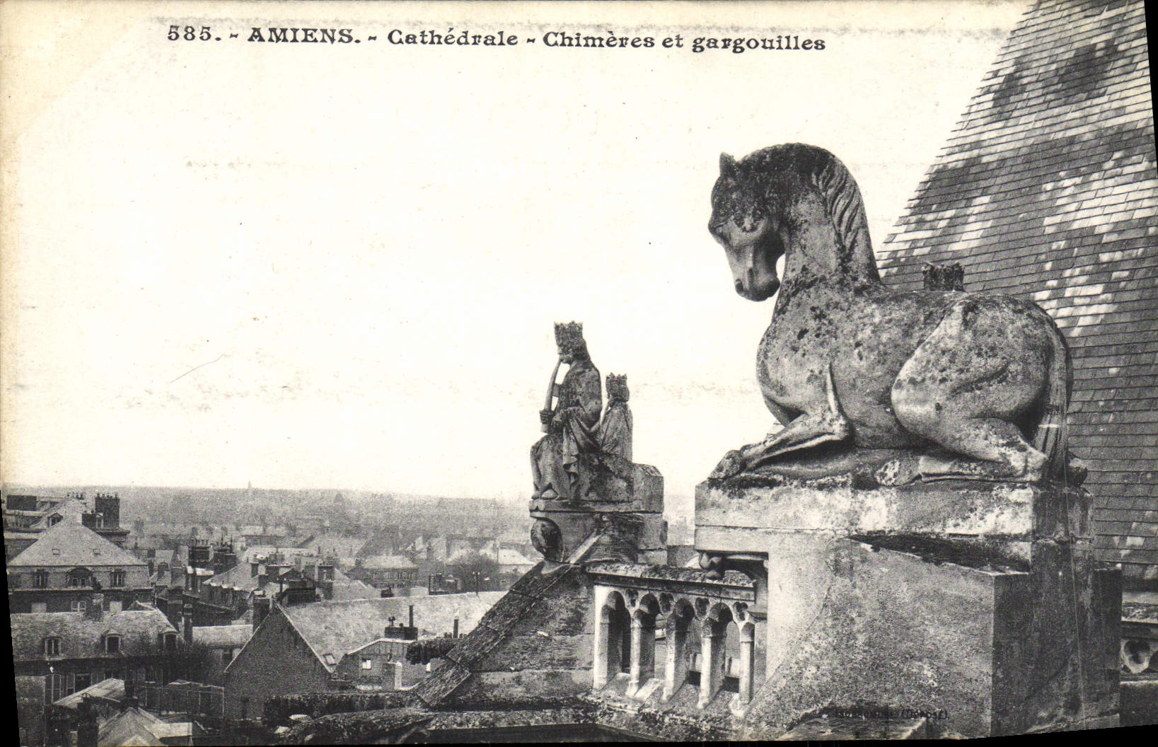 CPA Amiens Cathedrale Chimeres et Gargouilles