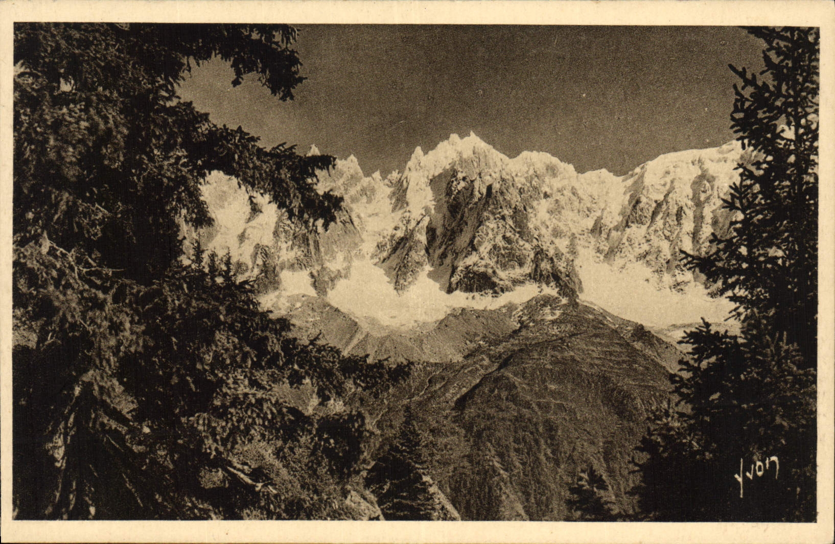 CPA Chamonix Mont Blanc La Chaine des Aiguilles de Chamonix vue de Planpraz
