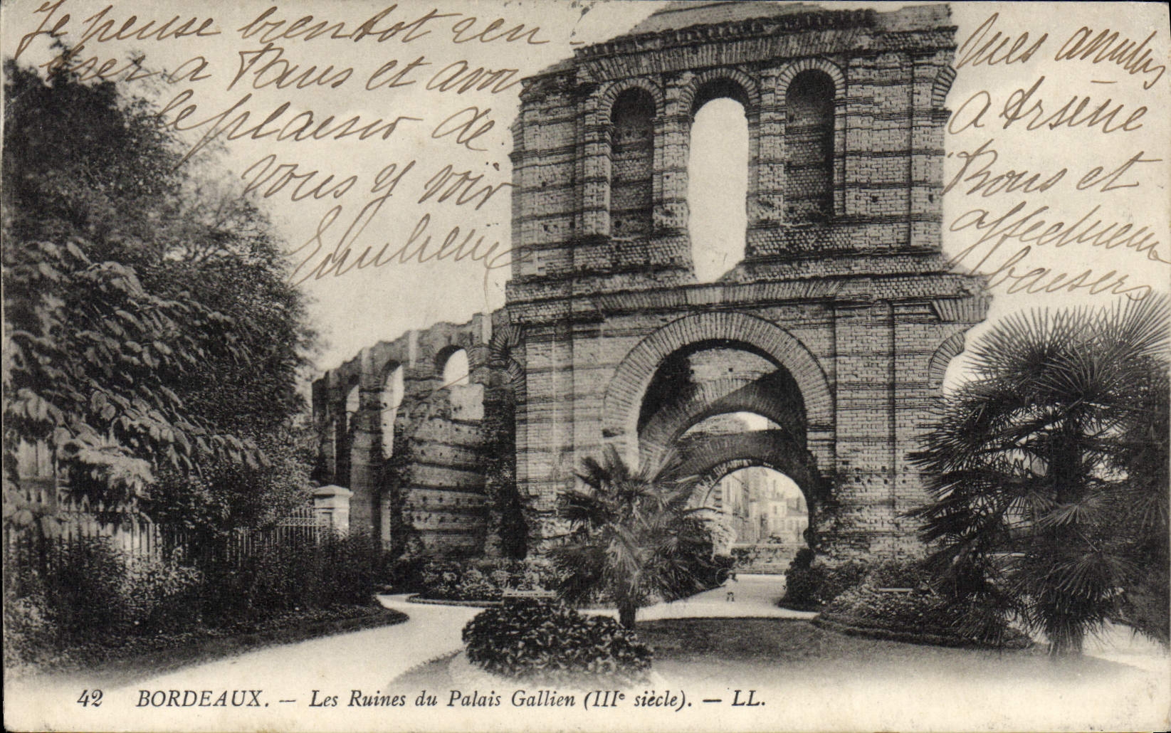CPA Bordeaux Les Ruines Du Palais Gallien