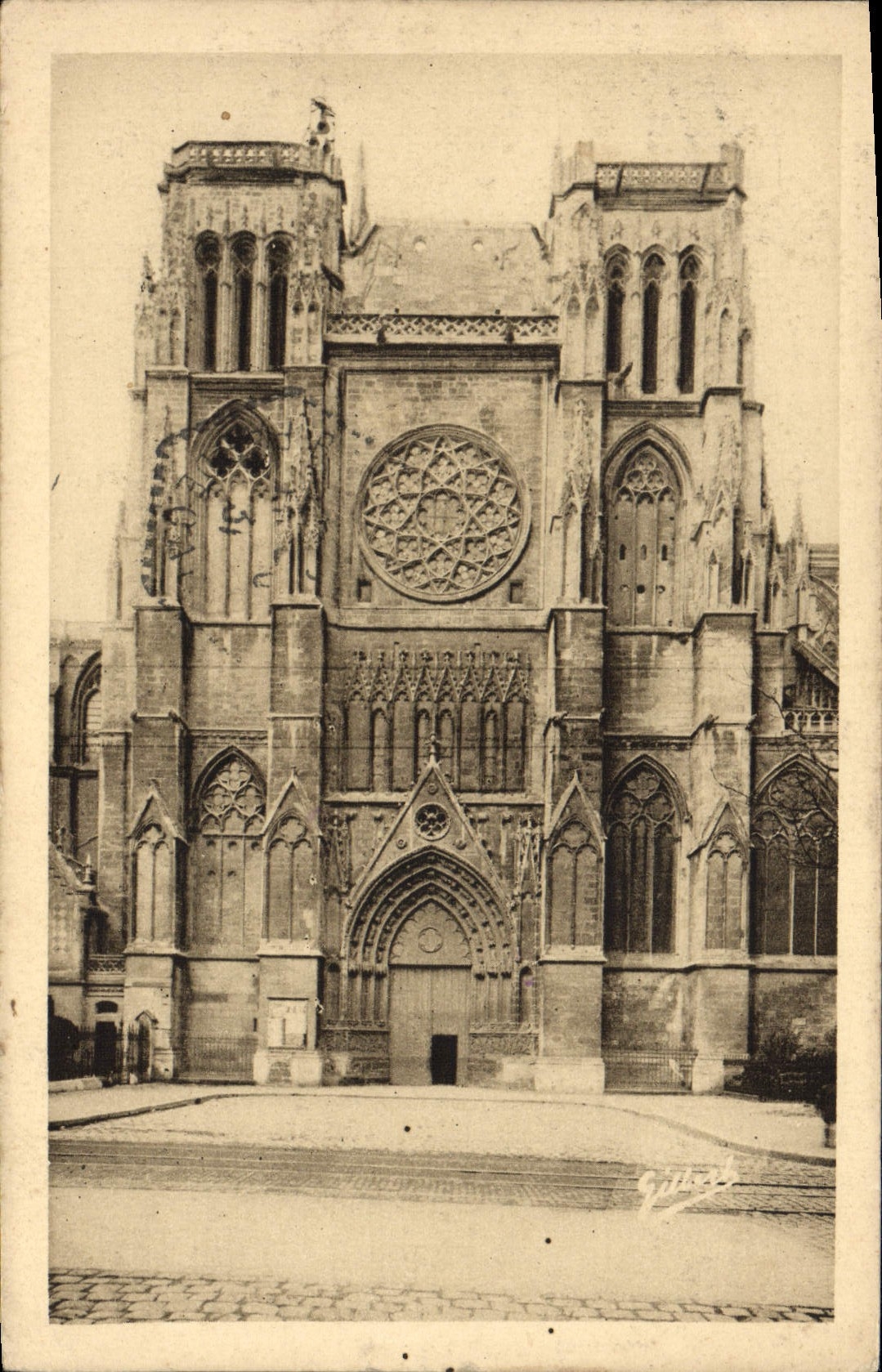 VINTAGE POSTCARD Bordeaux Cathedral St Andre