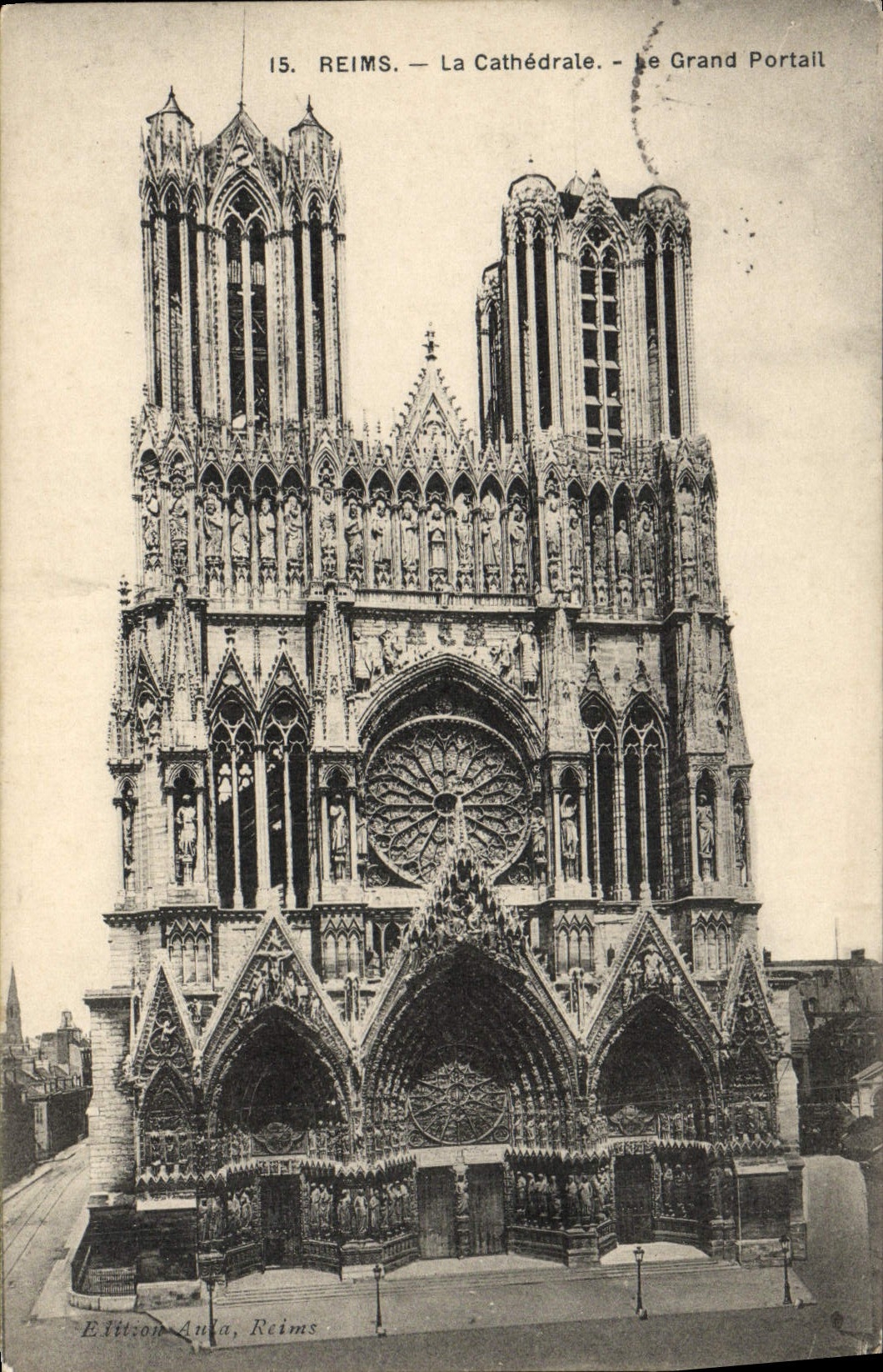 VINTAGE POSTCARD Rheims the Cathedral the Large Gate