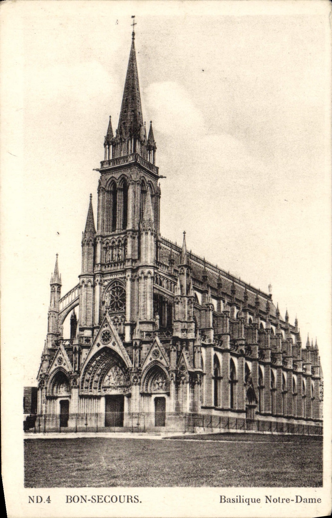 CPA Bon Secours Basilique Notre Dame