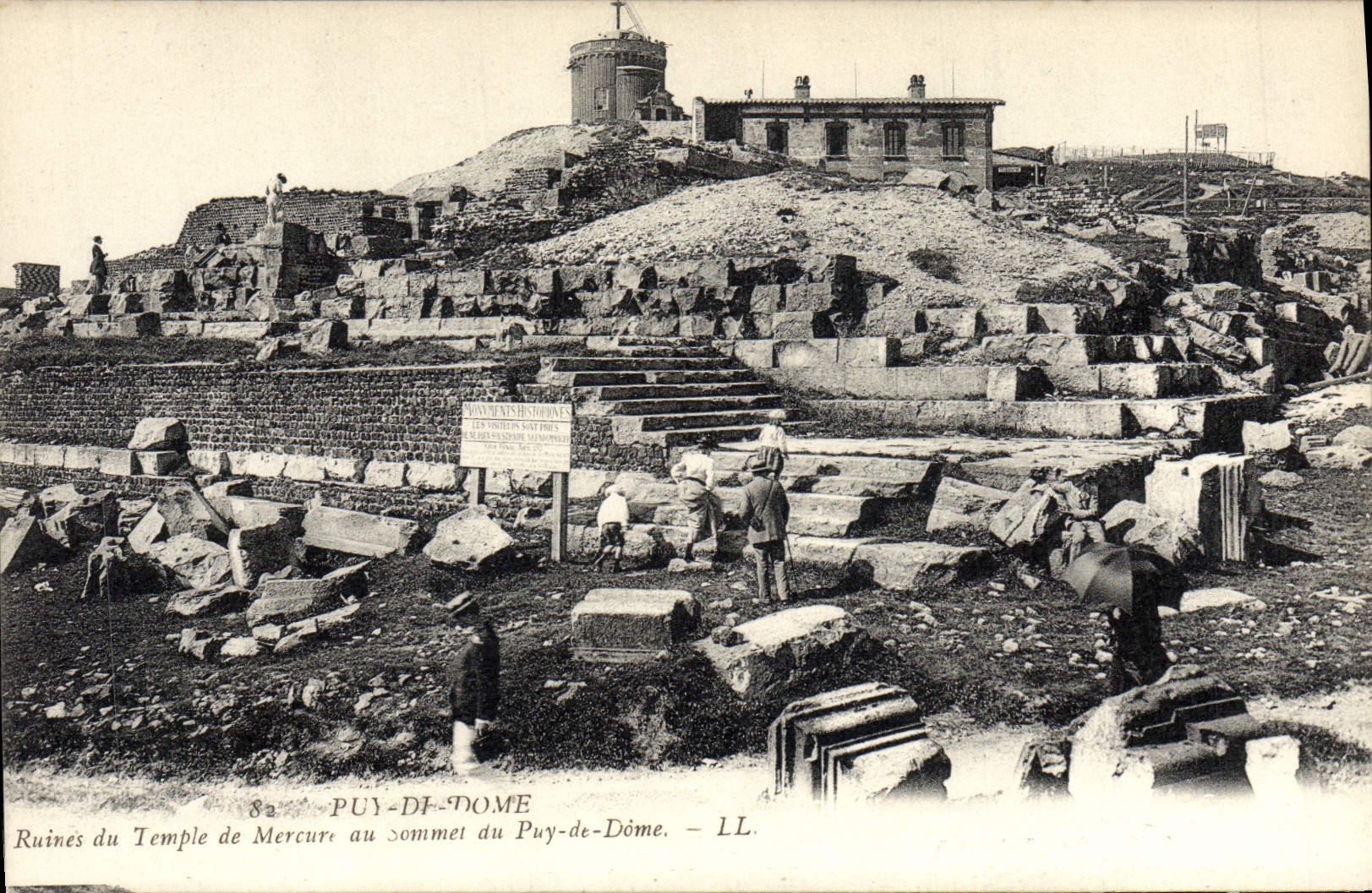 VINTAGE POSTCARD Puy De Dome Ruins Of the Mercury Temple
