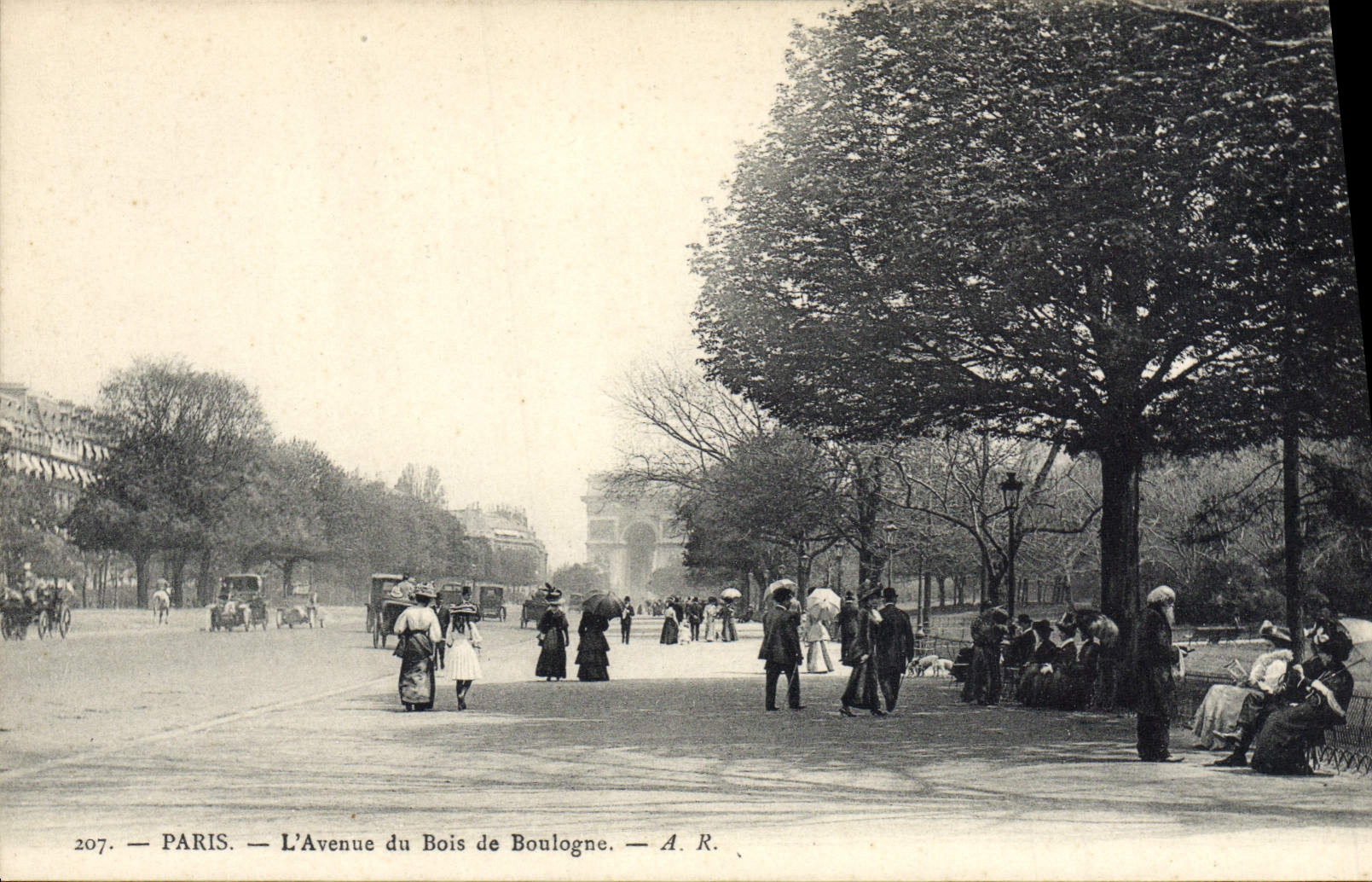 VINTAGE POSTCARD Paris the Avenue Of Bois de Boulogne