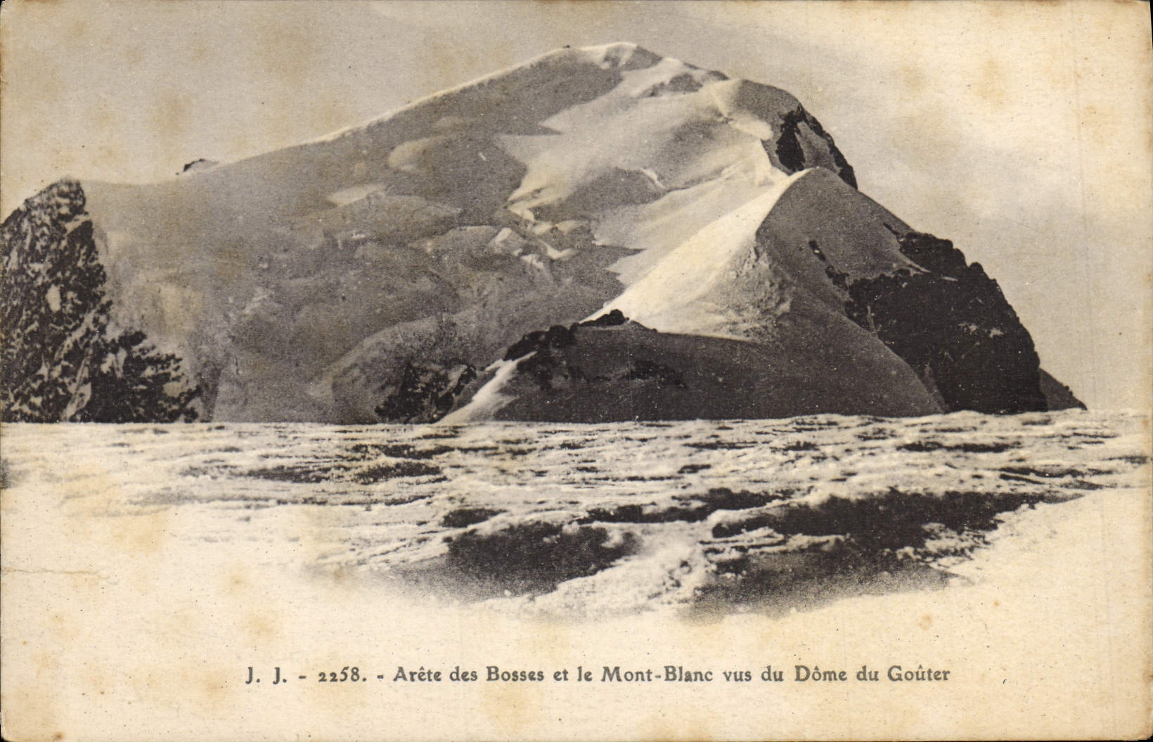 CPA Arete Des Bosses Et Le Mont Blanc Vus Du Dome Du Gouter