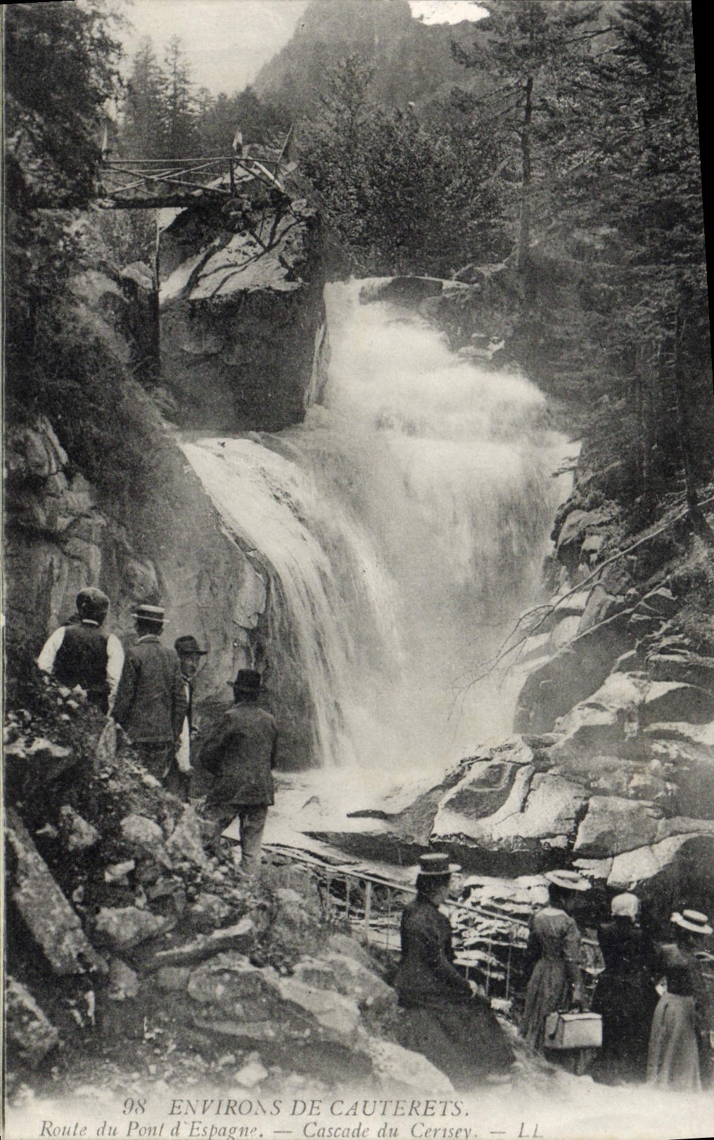 VINTAGE POSTCARD Environs De Cauterets Route of the Bridge of Spain Cascades of Cerisey