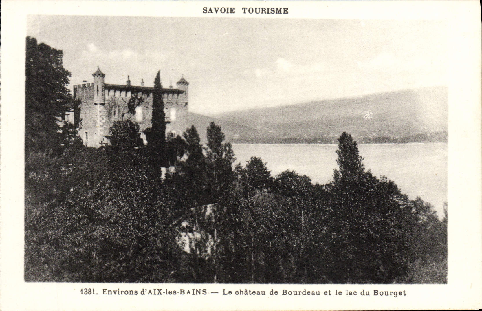 CPA Environs Aix Les Bains Le Chateau De Bourdeau Et Le Lac Du Bourget