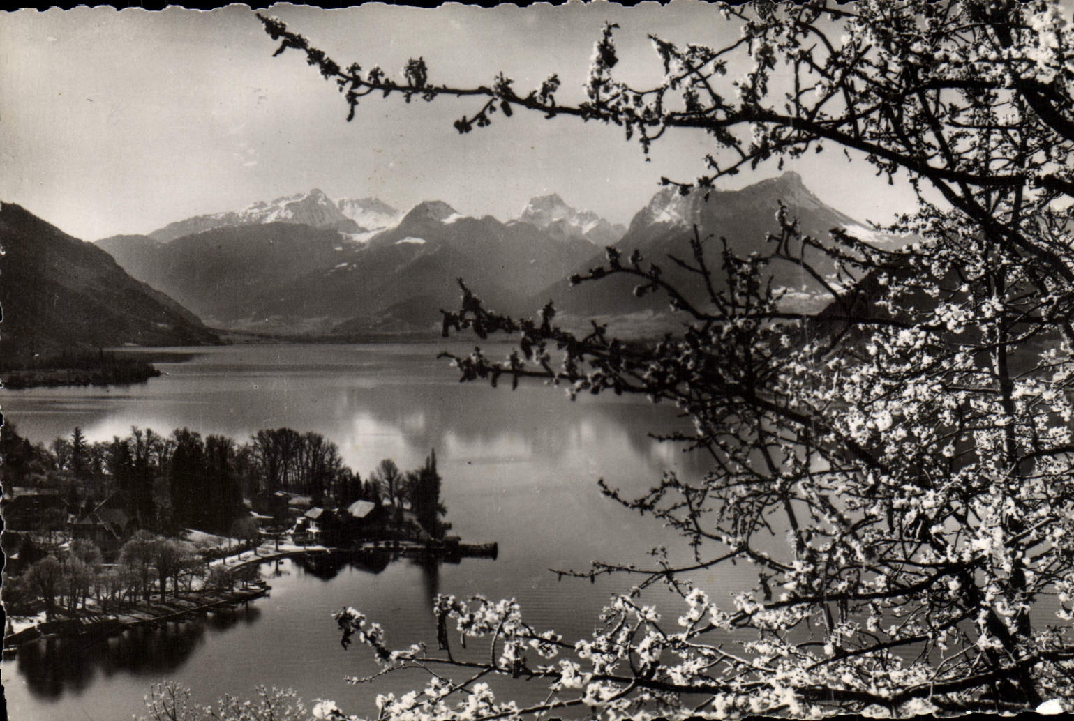 POSTAL MODERNA lago song de Annecy del resorte