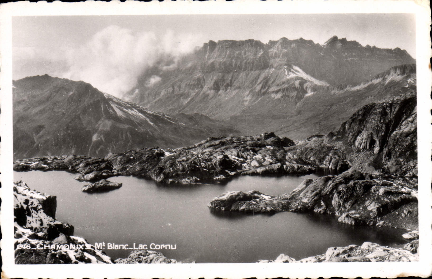 Lago de cuernos blanco Chamonix de la POSTAL de la VENDIMIA