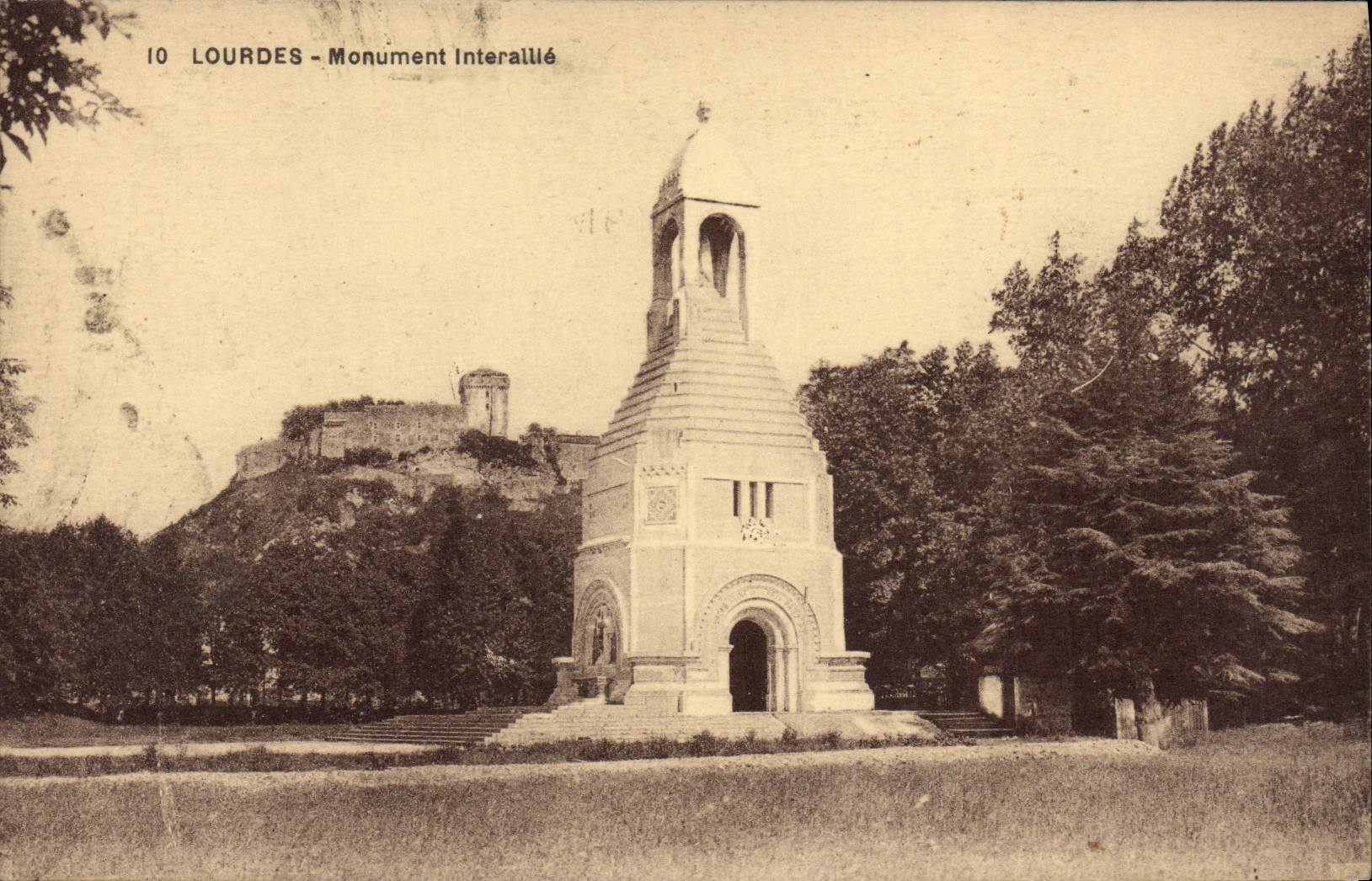 VINTAGE POSTCARD Heavy Interallied Monument