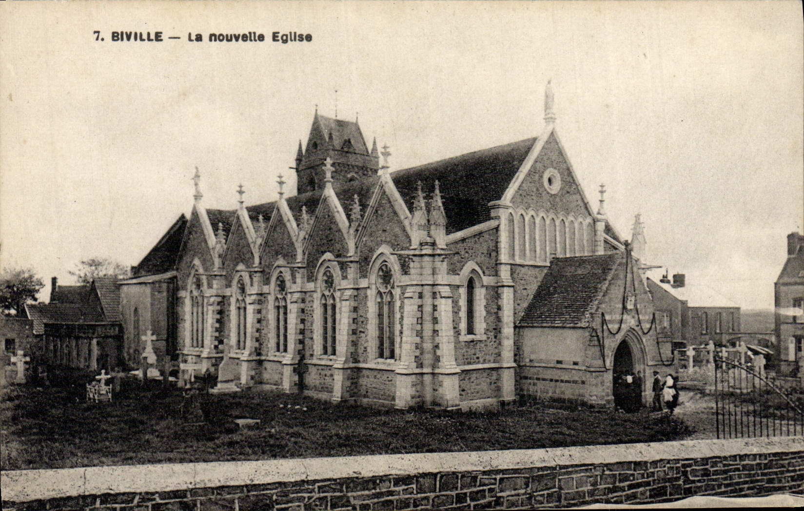 VINTAGE POSTCARD Biville the new Church