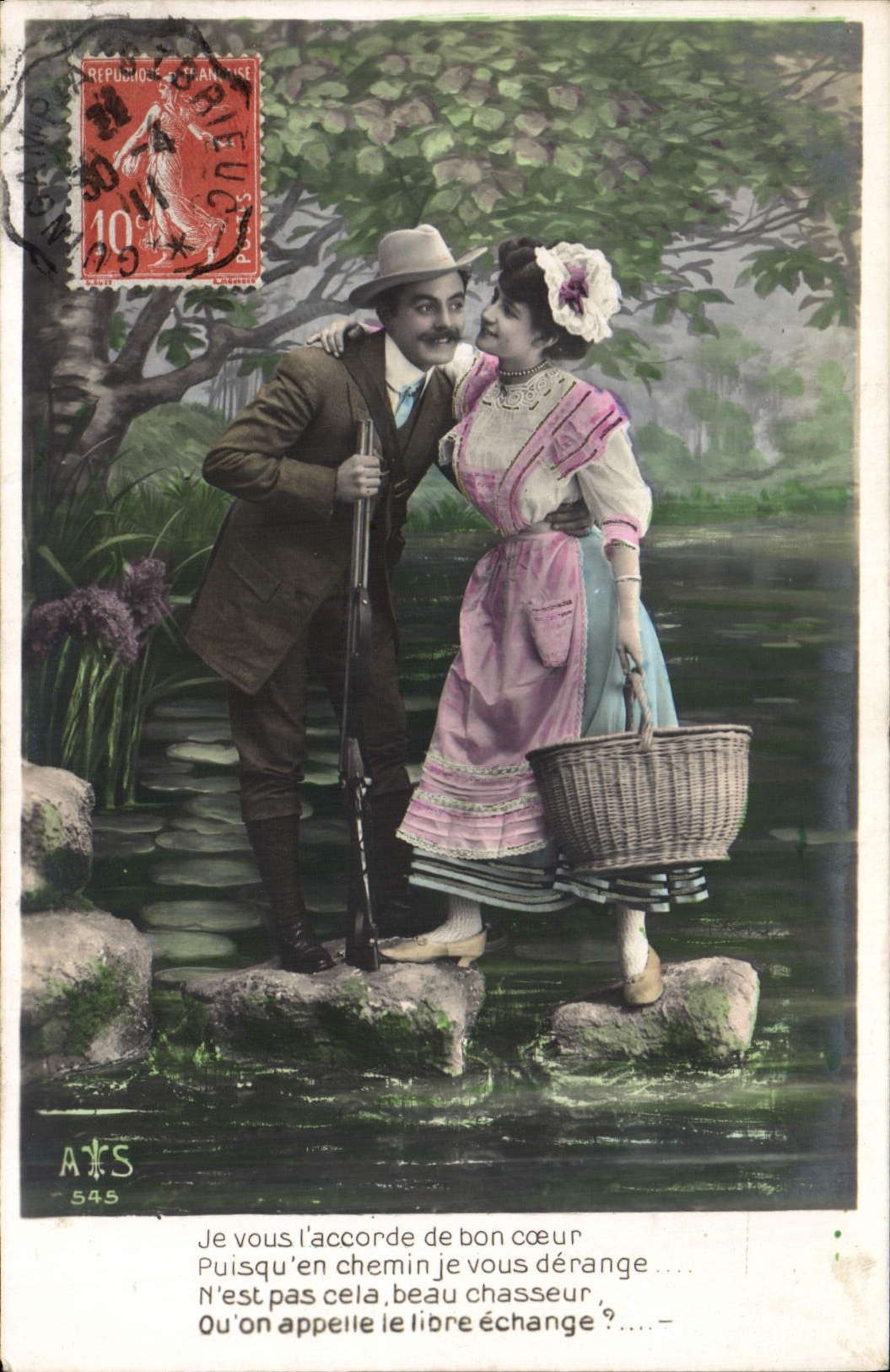 VINTAGE POSTCARD Fantaisie Woman Hunter Drives out