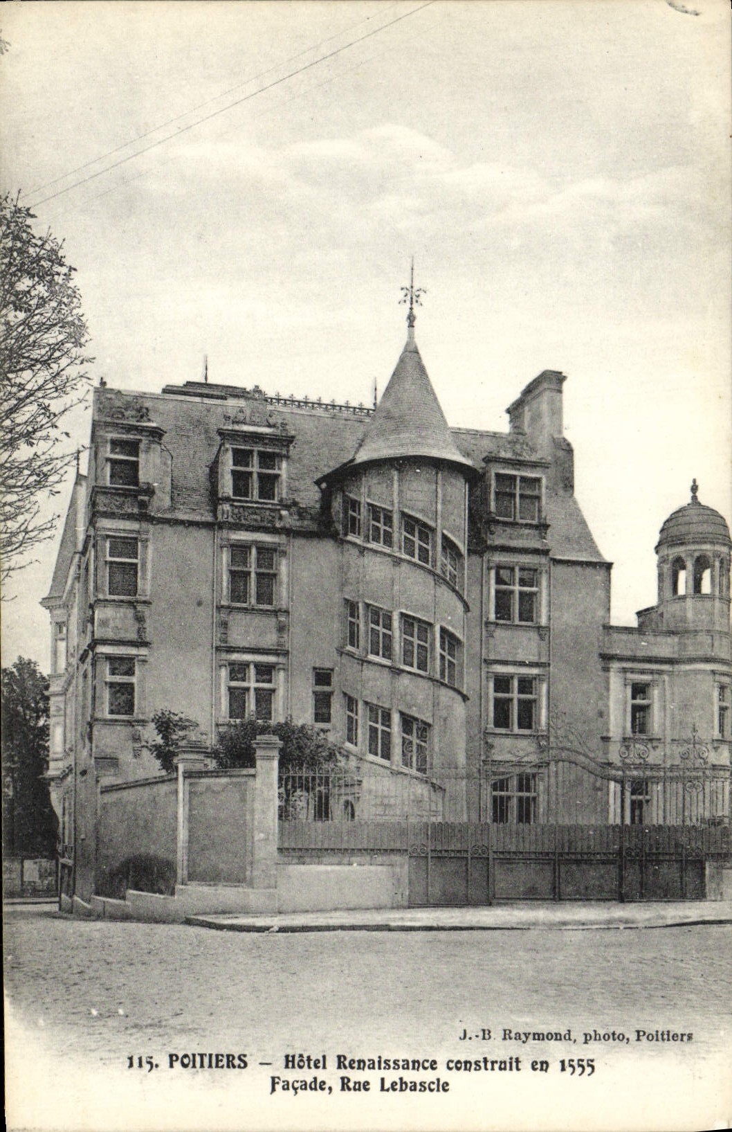 CPA Poitiers Hotel Renaissance Rue Lebascle