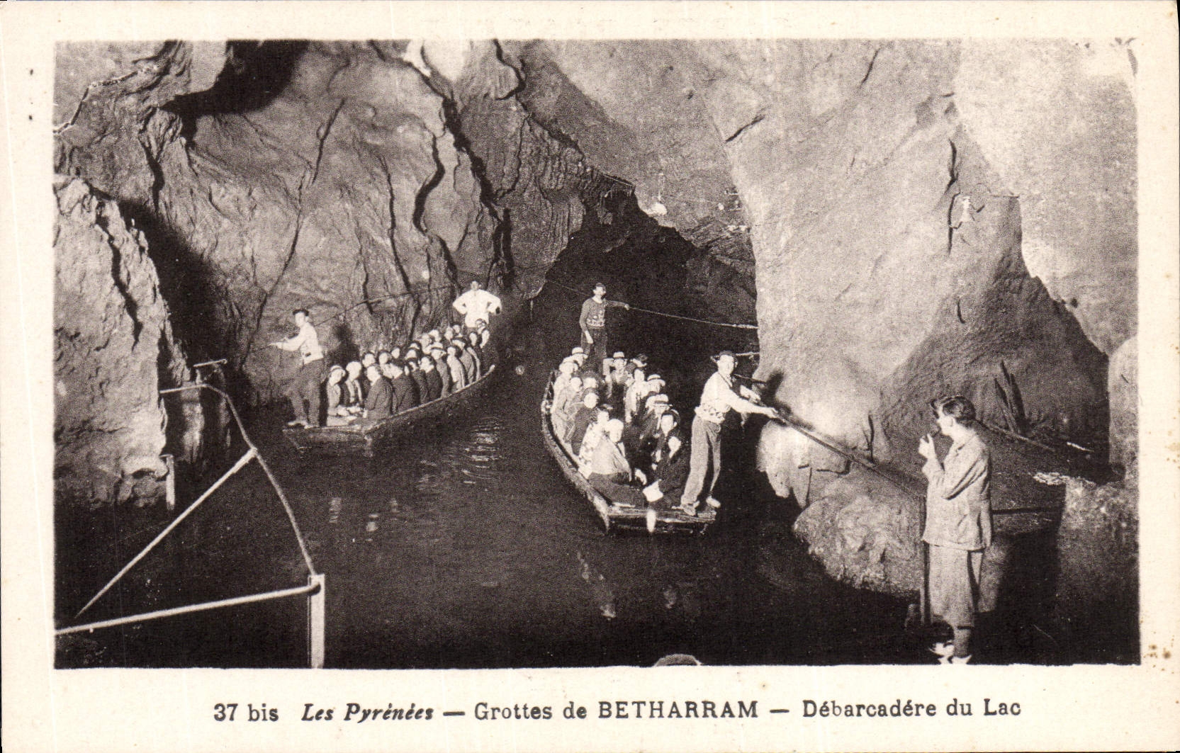 CPA Grottes de Betharram Debarcadere du Lac