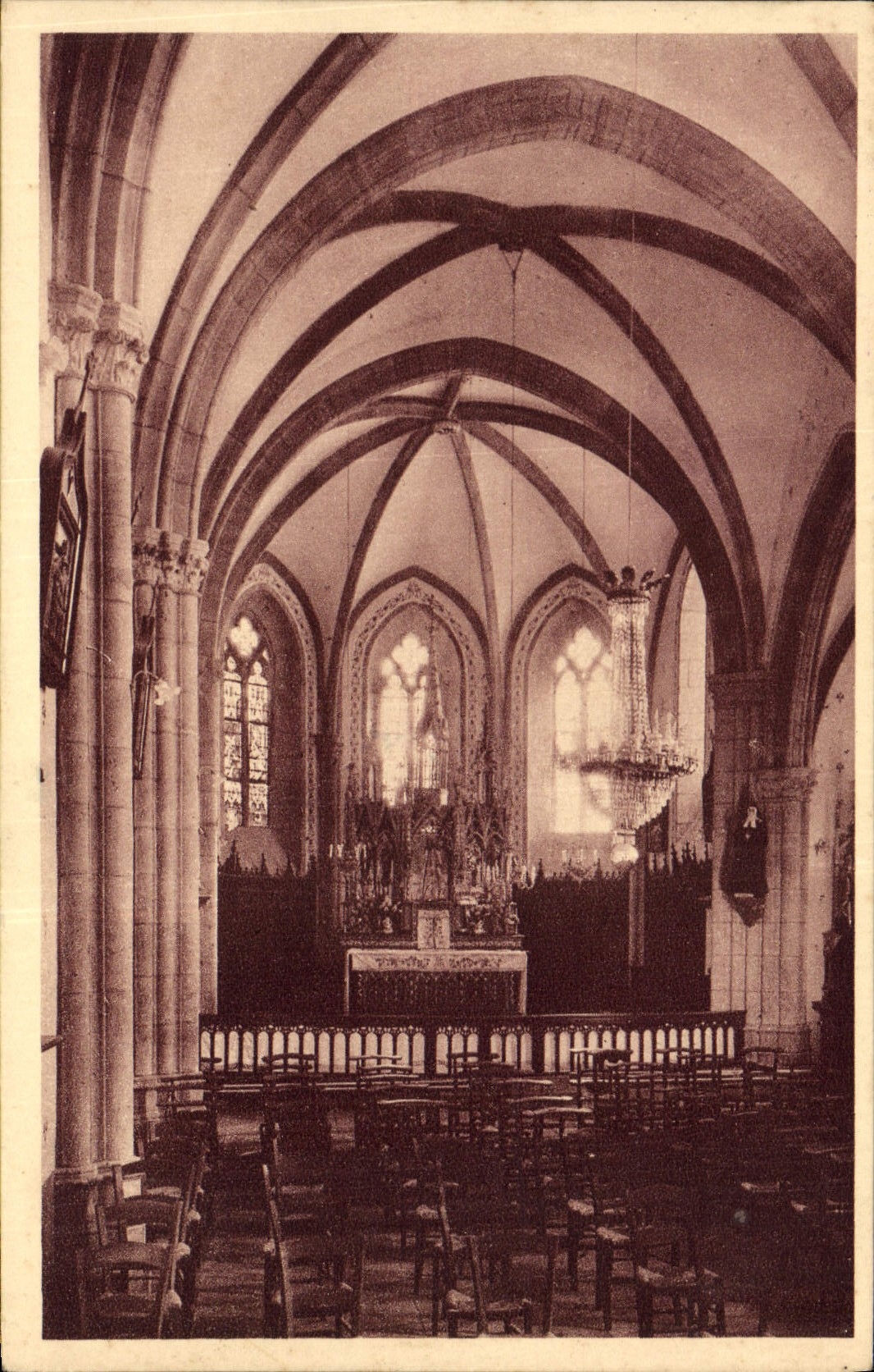 CPA Lescure Interieur de L'Eglise de Notre Dame de Lescure