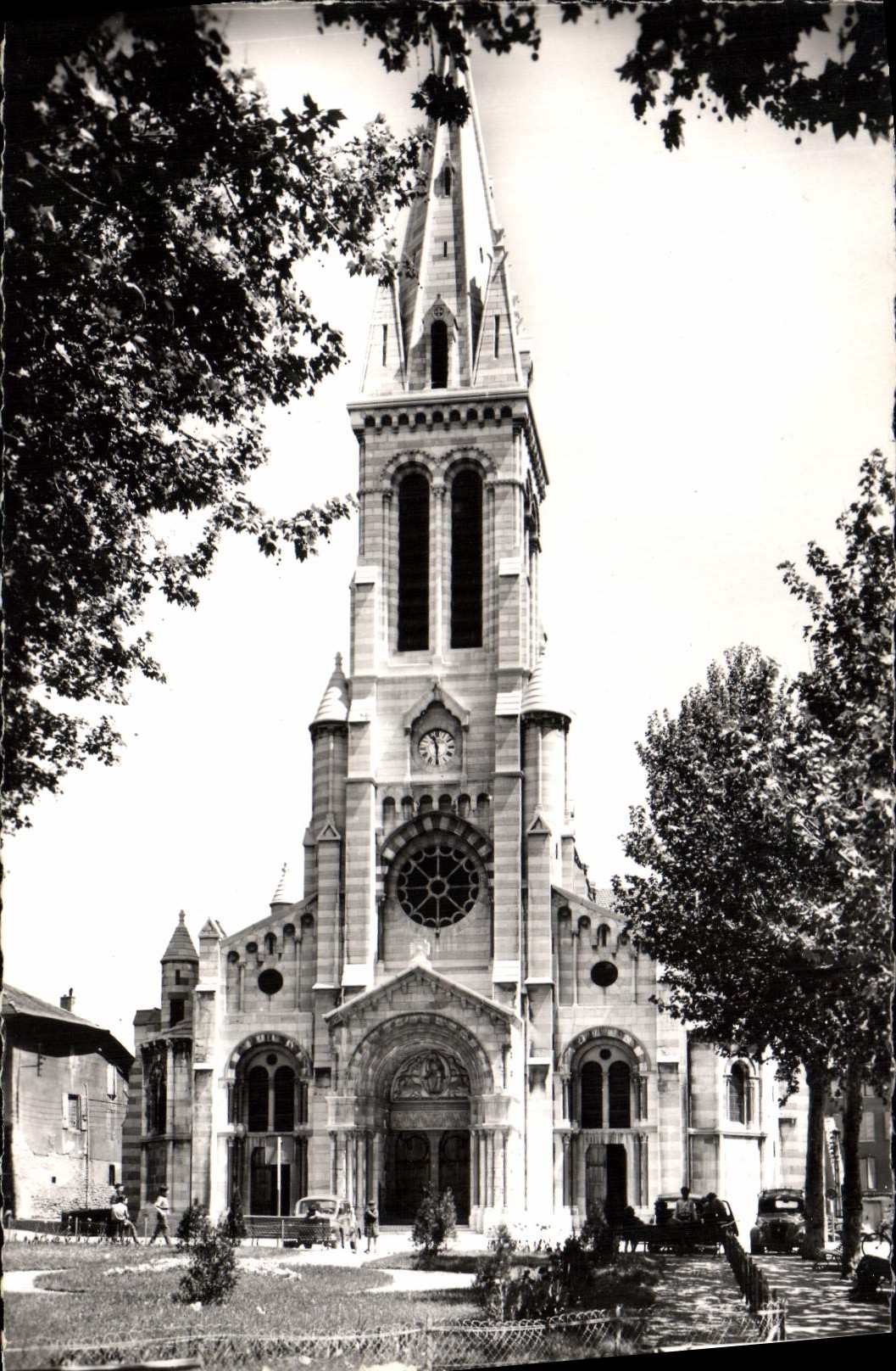 POSTAL MODERNA abrir la catedral