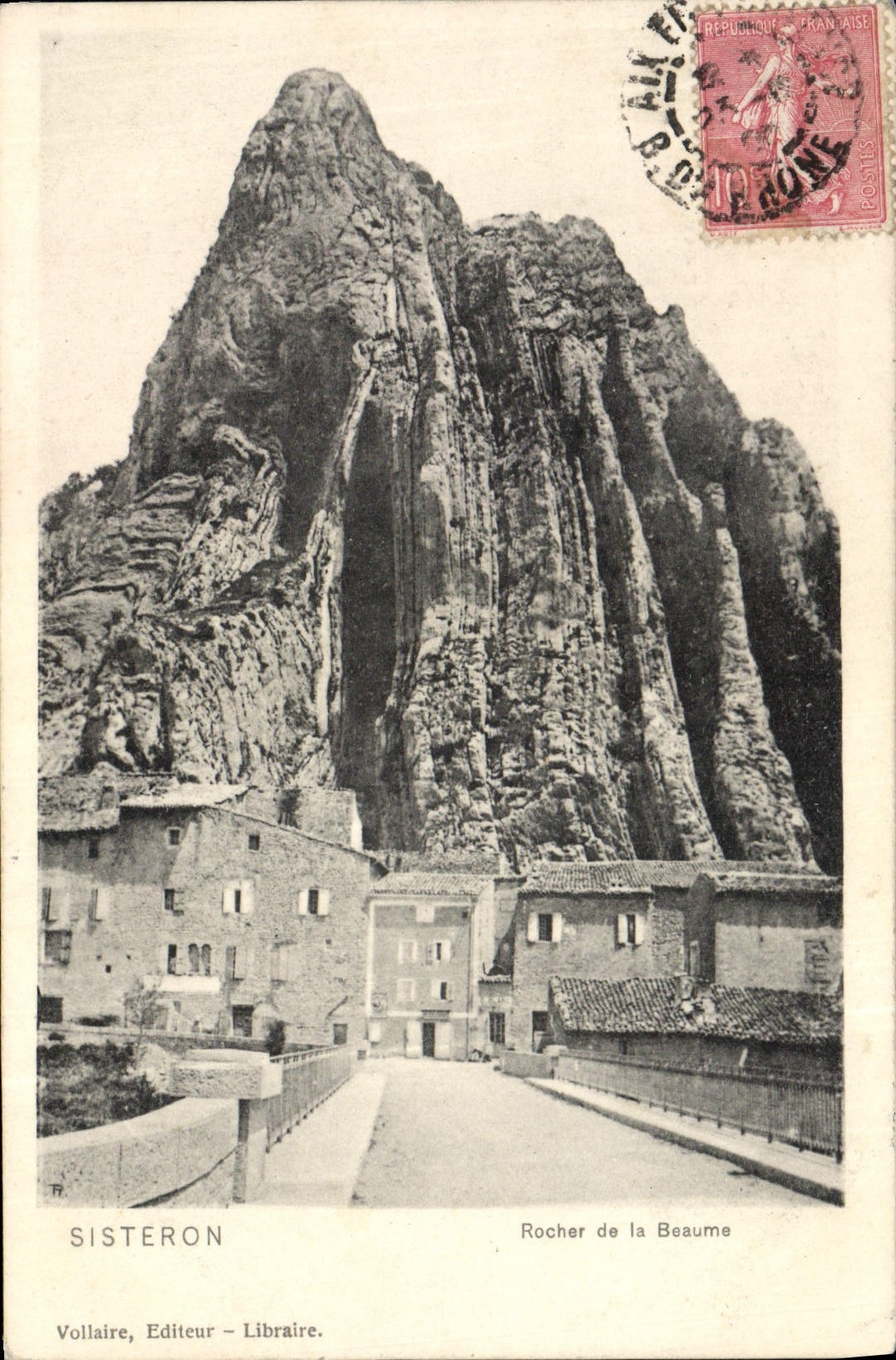 VINTAGE POSTCARD Sisteron Rock of Beaume