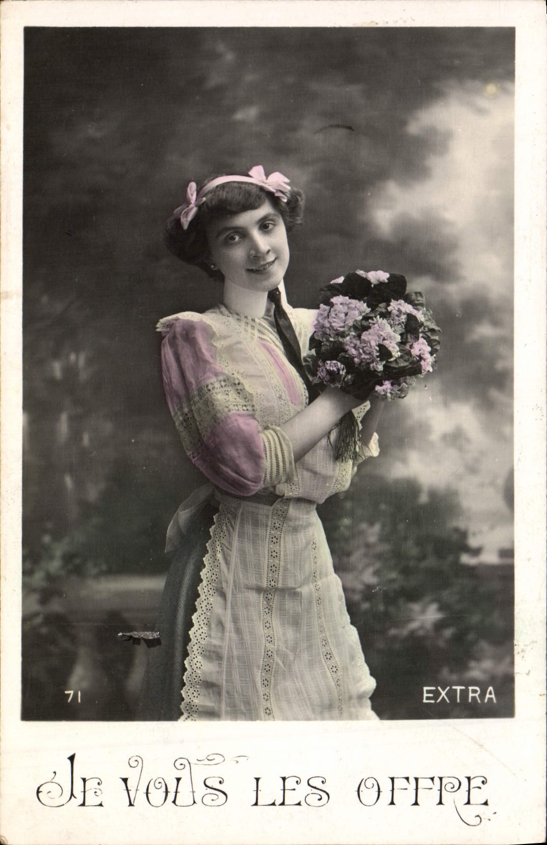 VINTAGE POSTCARD Fantaisie Woman Flowers I Offer Them to You
