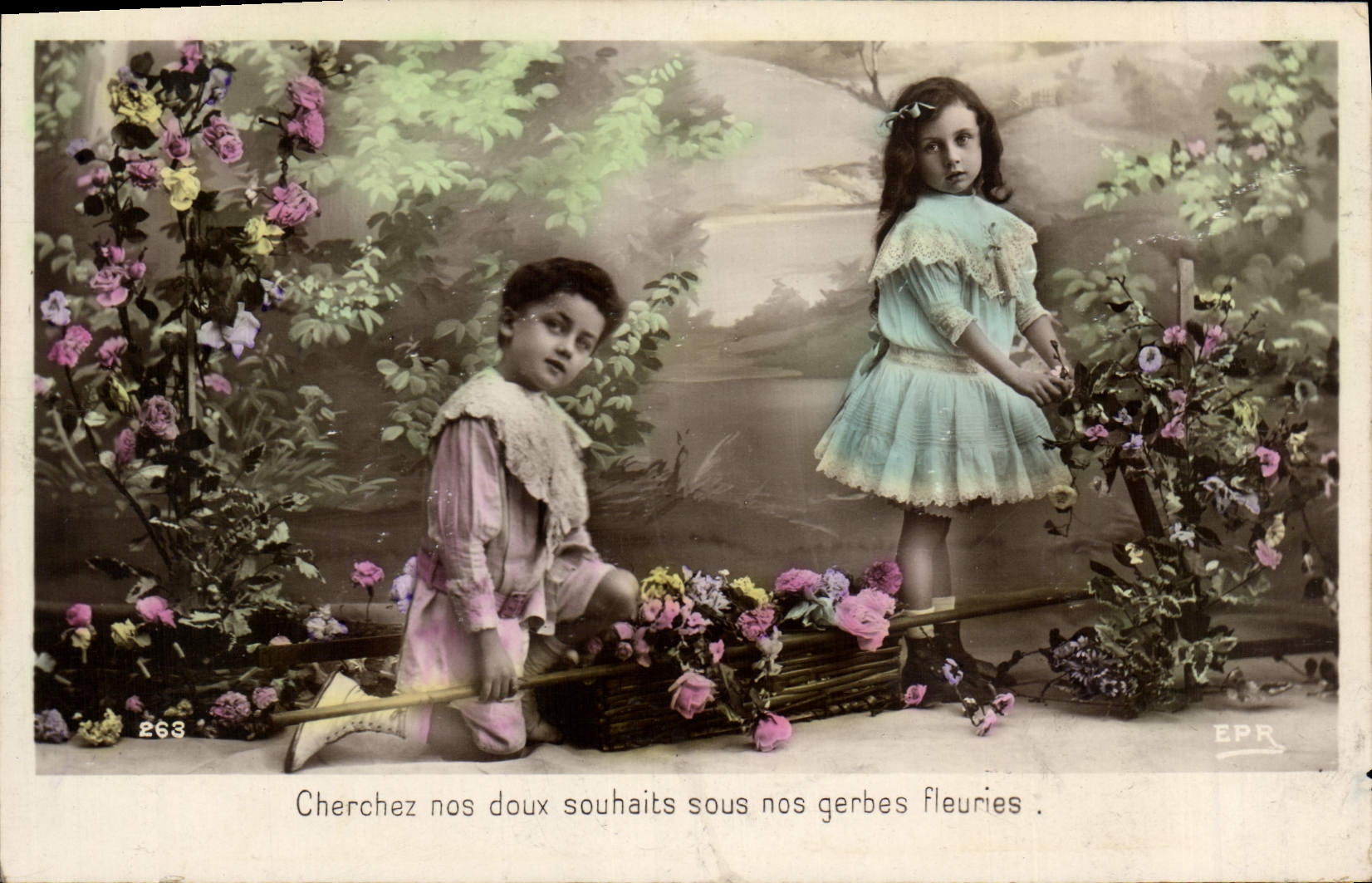VINTAGE POSTCARD Good Fantaisie Celebrates Children