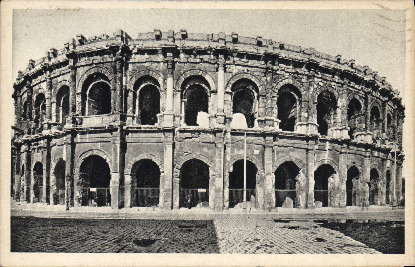 CPA Nimes Les Arenes 