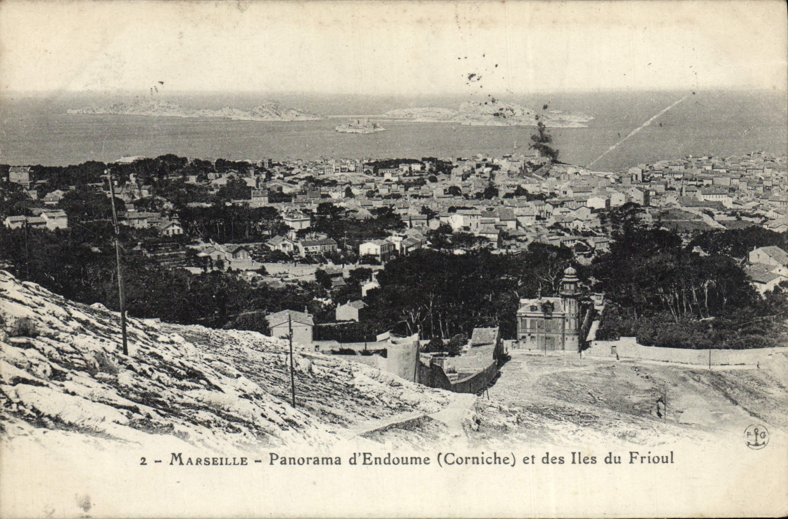 Panorama de Marsella de la POSTAL de la VENDIMIA de la cornisa de Endoume y de las islas del Friuli
