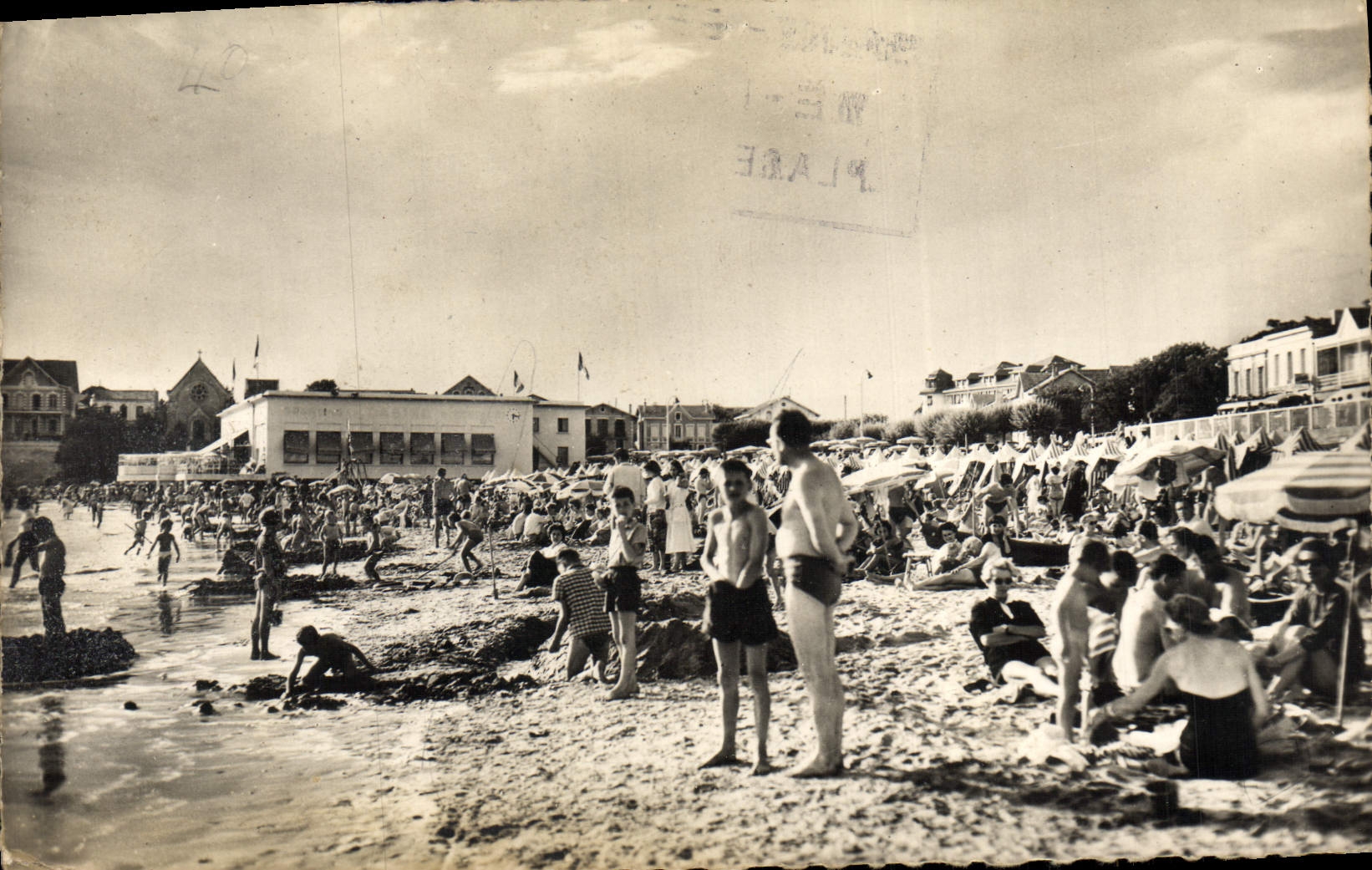 MODERN CARD Pontaillac the Beach