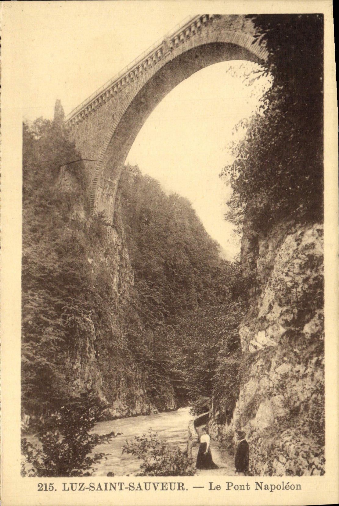 VINTAGE POSTCARD Holy Luz Saver the Napoleon Bridge