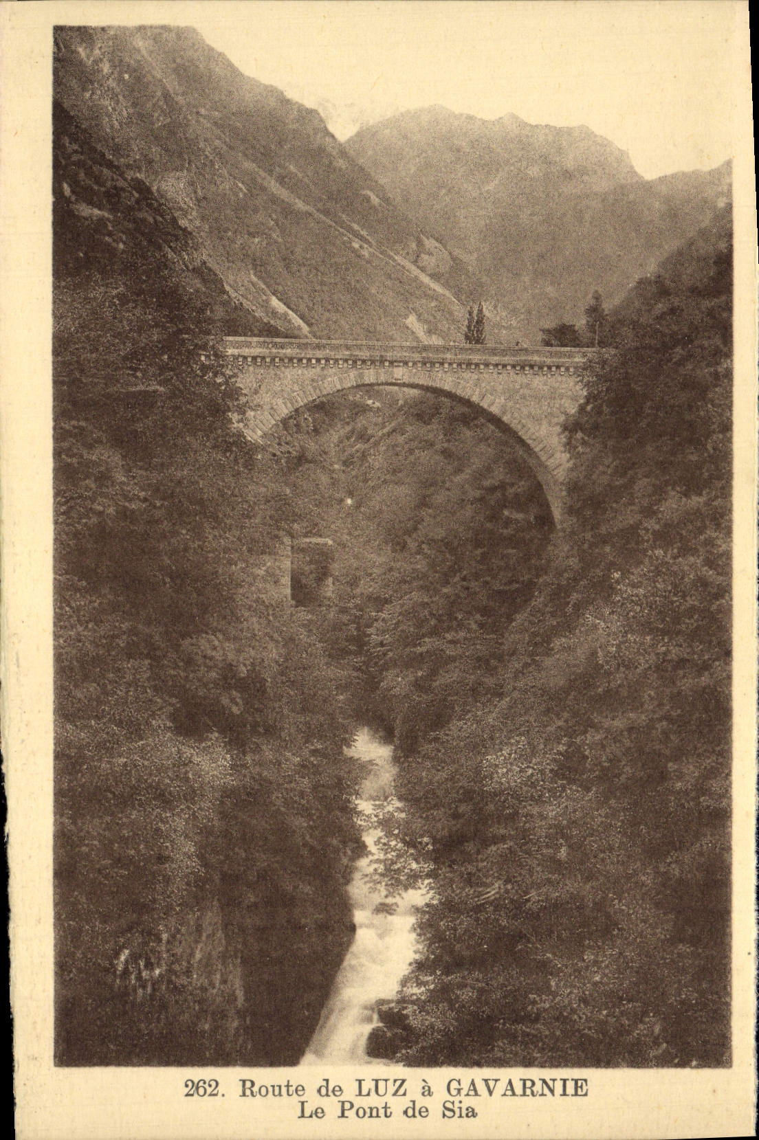 CPA Route de Luz a Gavarnie le Pont de Sia