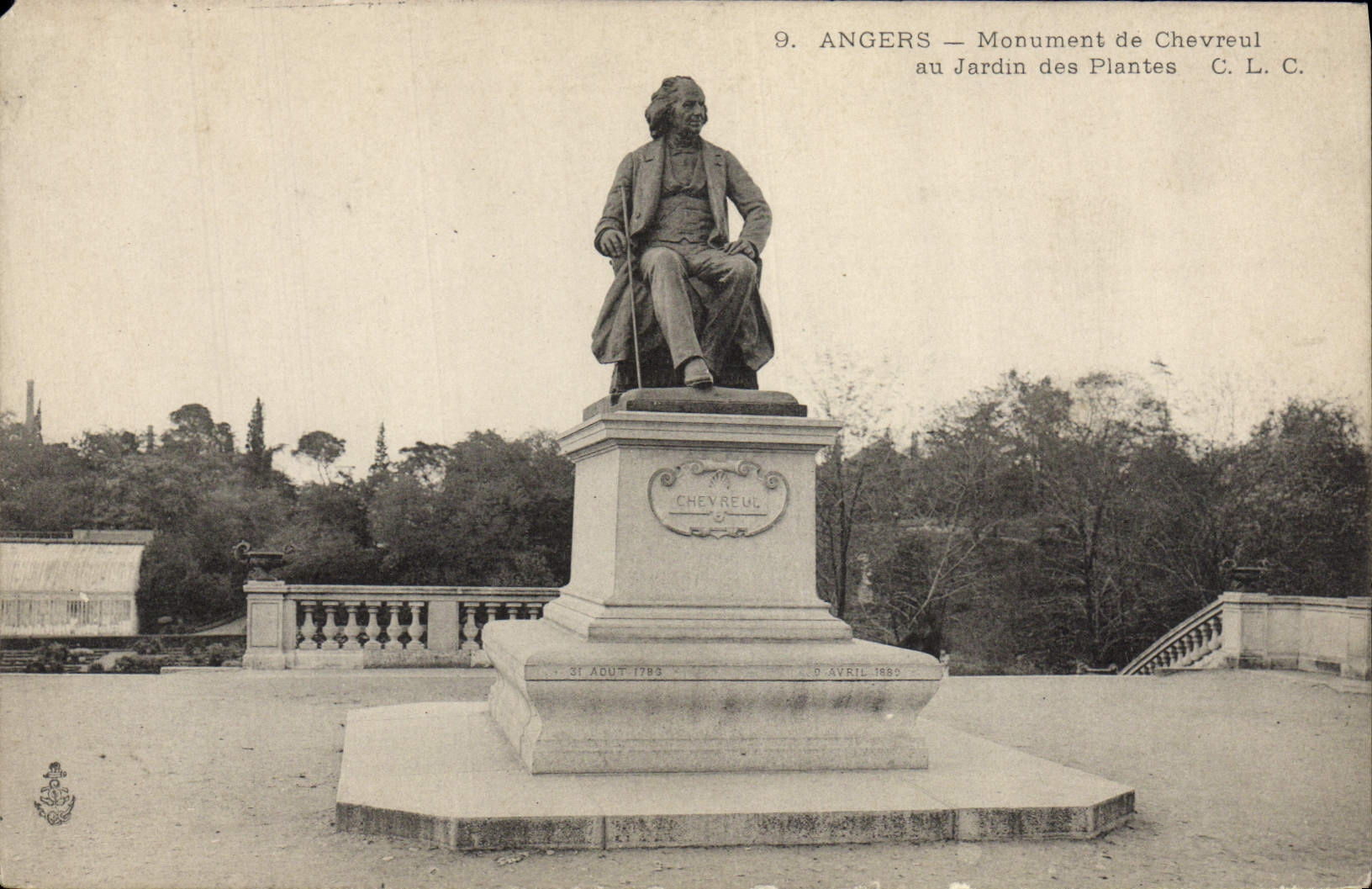 CPA Angers Monument De Chevreul Au Jardin Des Plantes