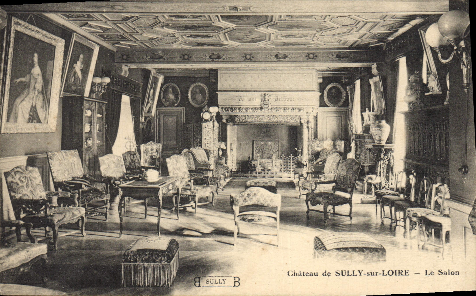 VINTAGE POSTCARD Castle De Sully On the Loire the Living room