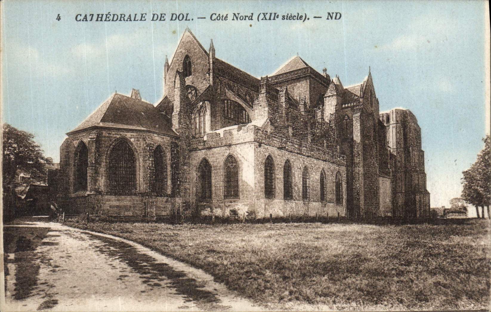 VINTAGE POSTCARD Cathedrale Of Fraud Dimensions Northern