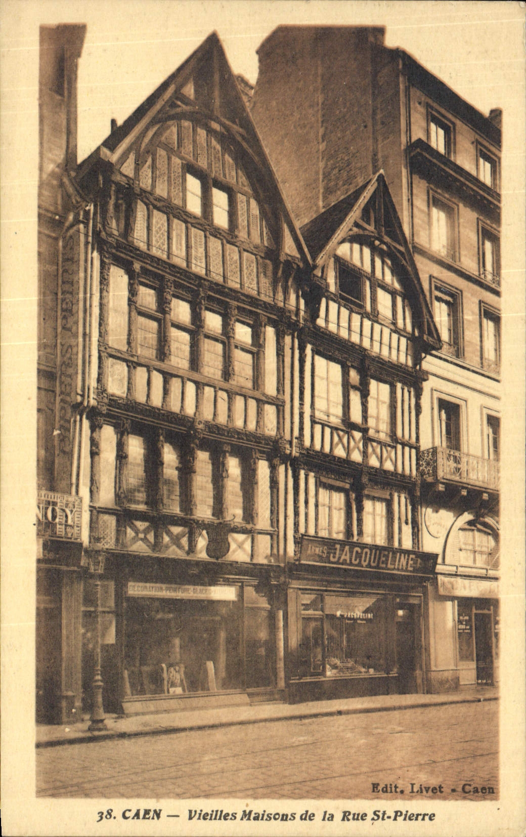 VINTAGE POSTCARD Caen Old women Houses Of the Street St Pierre