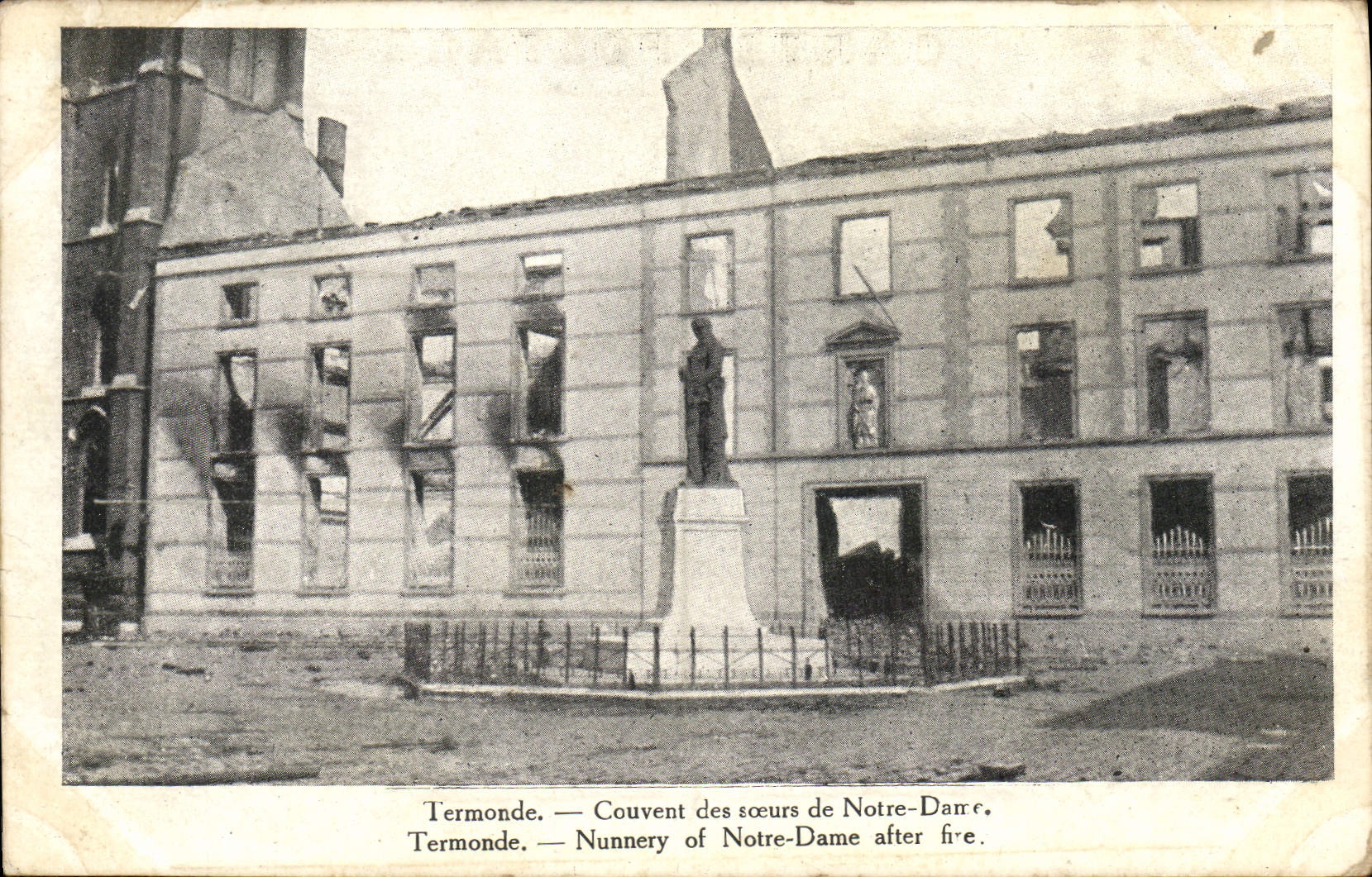 VINTAGE POSTCARD Termonde Brood Sisters Of Notre Dame