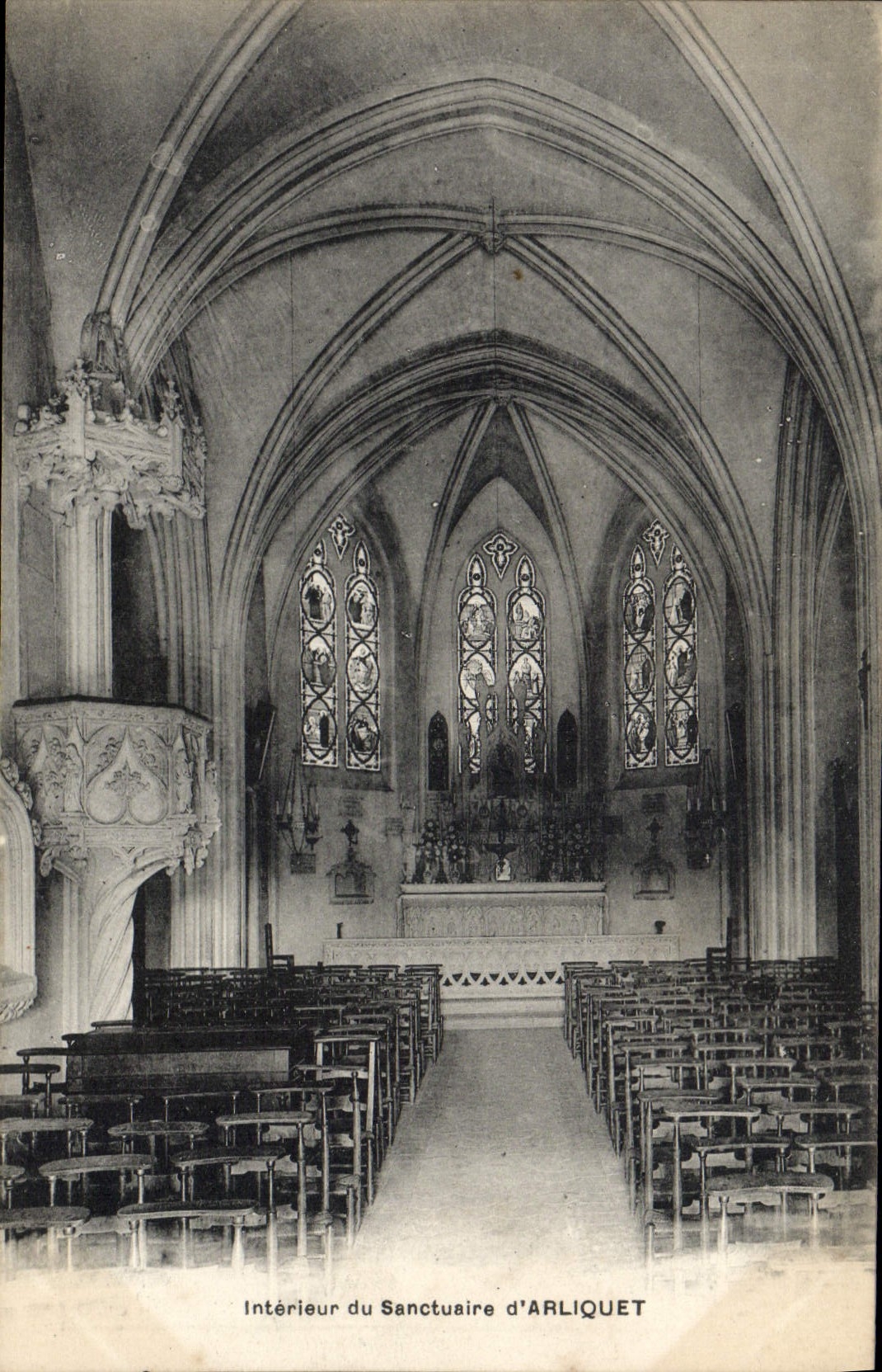 Interior de la POSTAL de la VENDIMIA del santuario D Arliquet