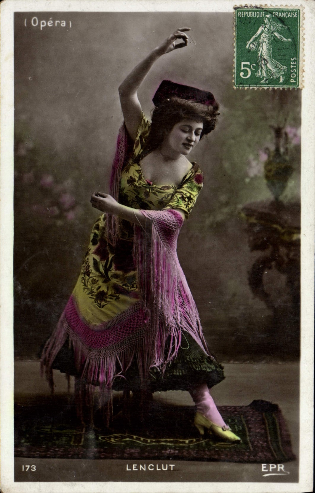 VINTAGE POSTCARD Fantaisie Woman Operated Lenclut