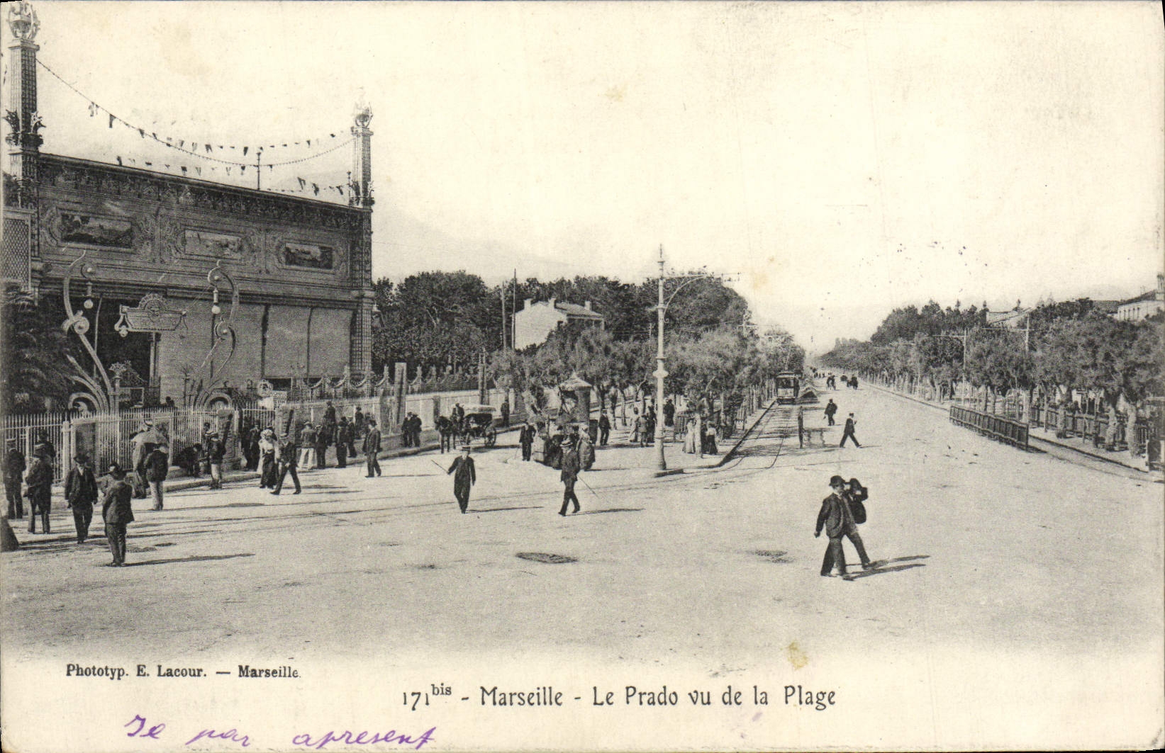CPA Marseille Le Prado Vu De La Plage