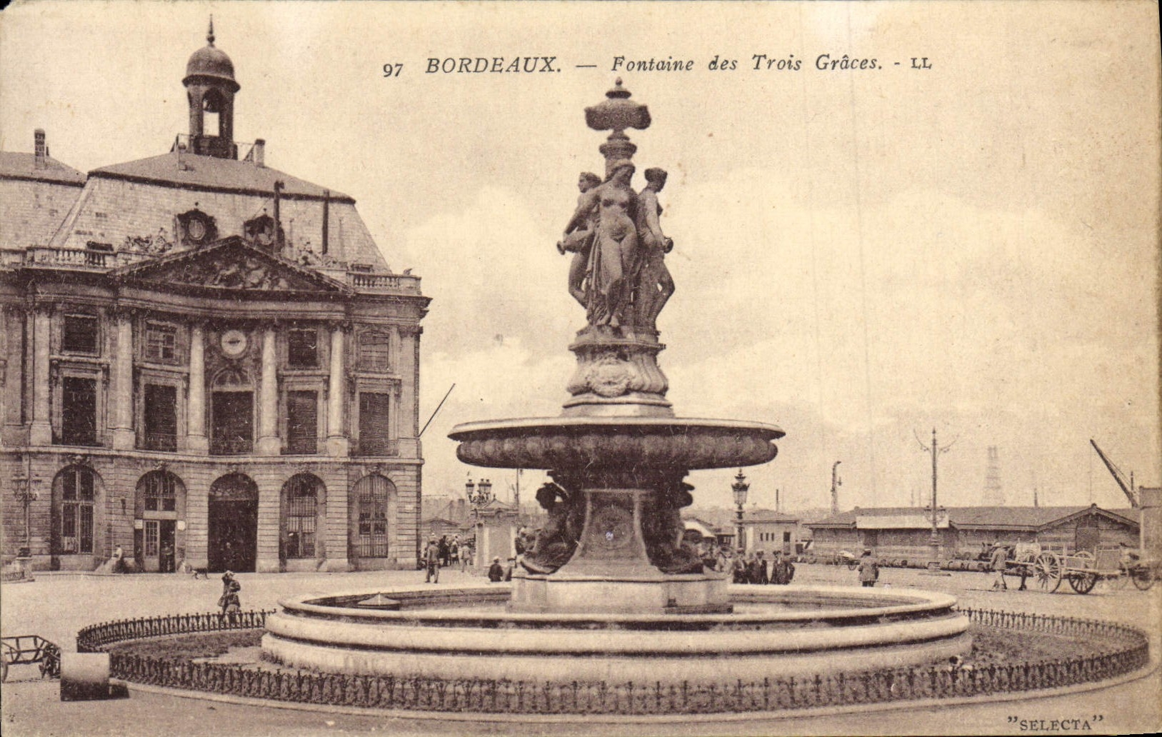 CPA Bordeaux Fontaine des Trois Graces