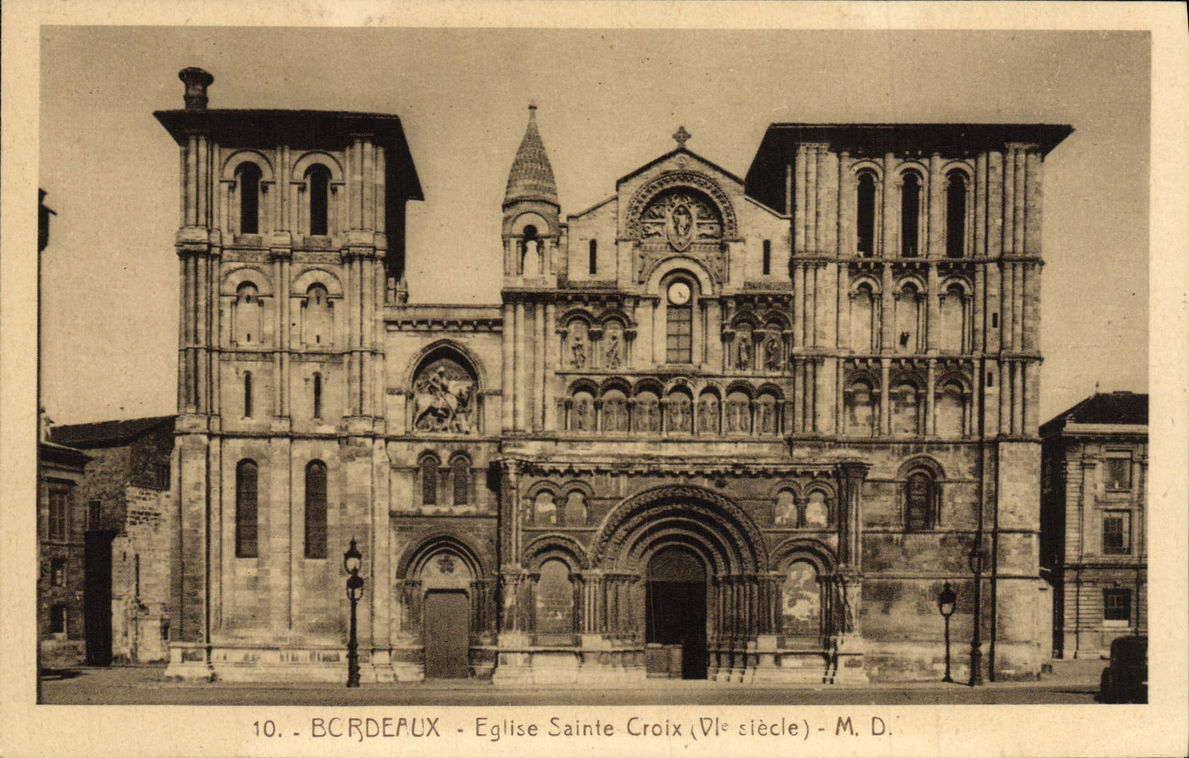 CPA Bordeaux Eglise Saint Croix 