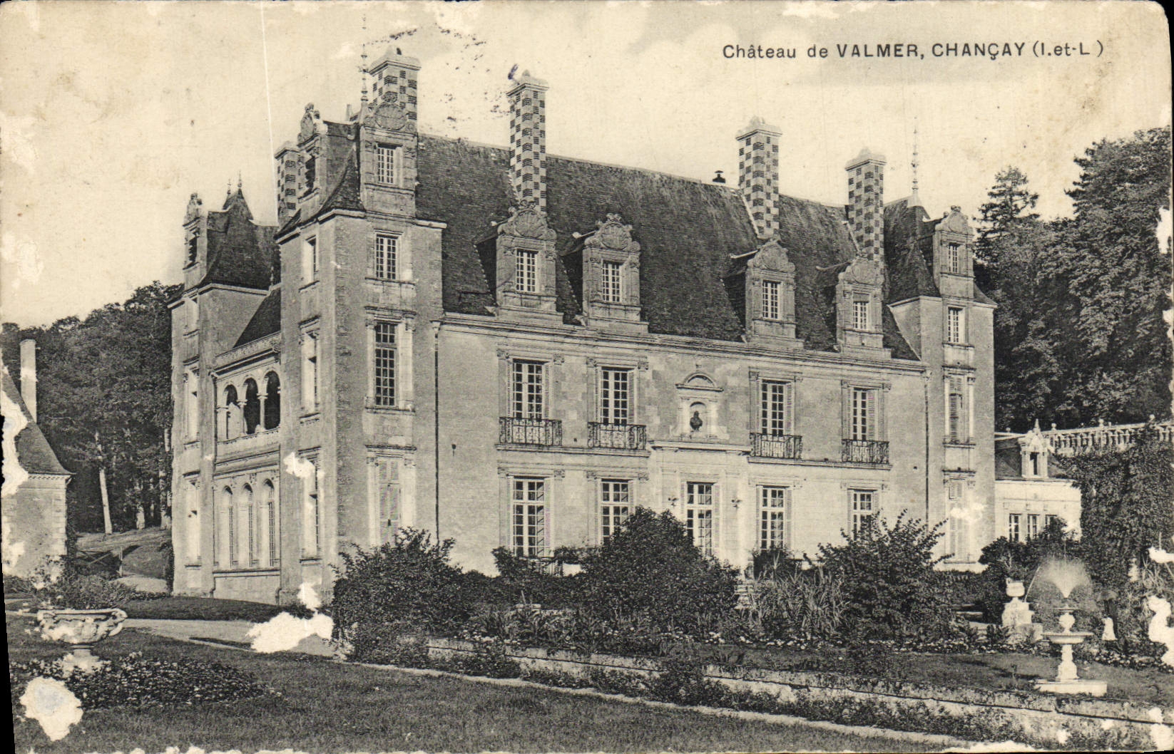 VINTAGE POSTCARD Castle of Valmer Chancay