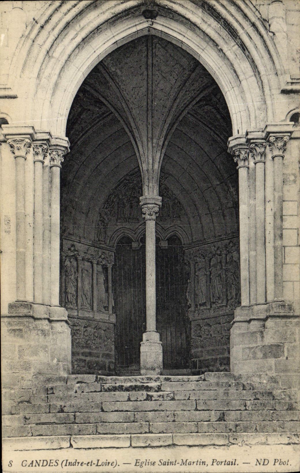 VINTAGE POSTCARD Candes Church Saint Martin Gate