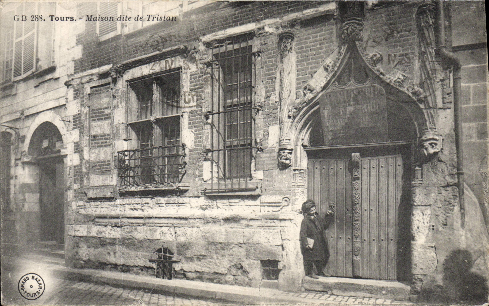 VINTAGE POSTCARD Tours House known as of Tristan Child