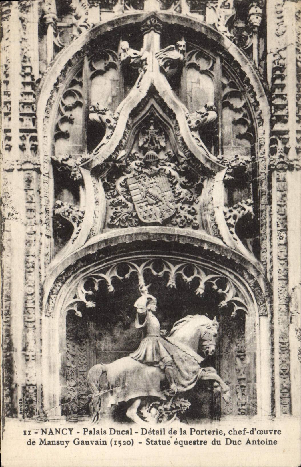 CPA Nancy Palais Ducal Detail de la Porterie Mansuy Gauvarin Statue equestre du duc Antoine