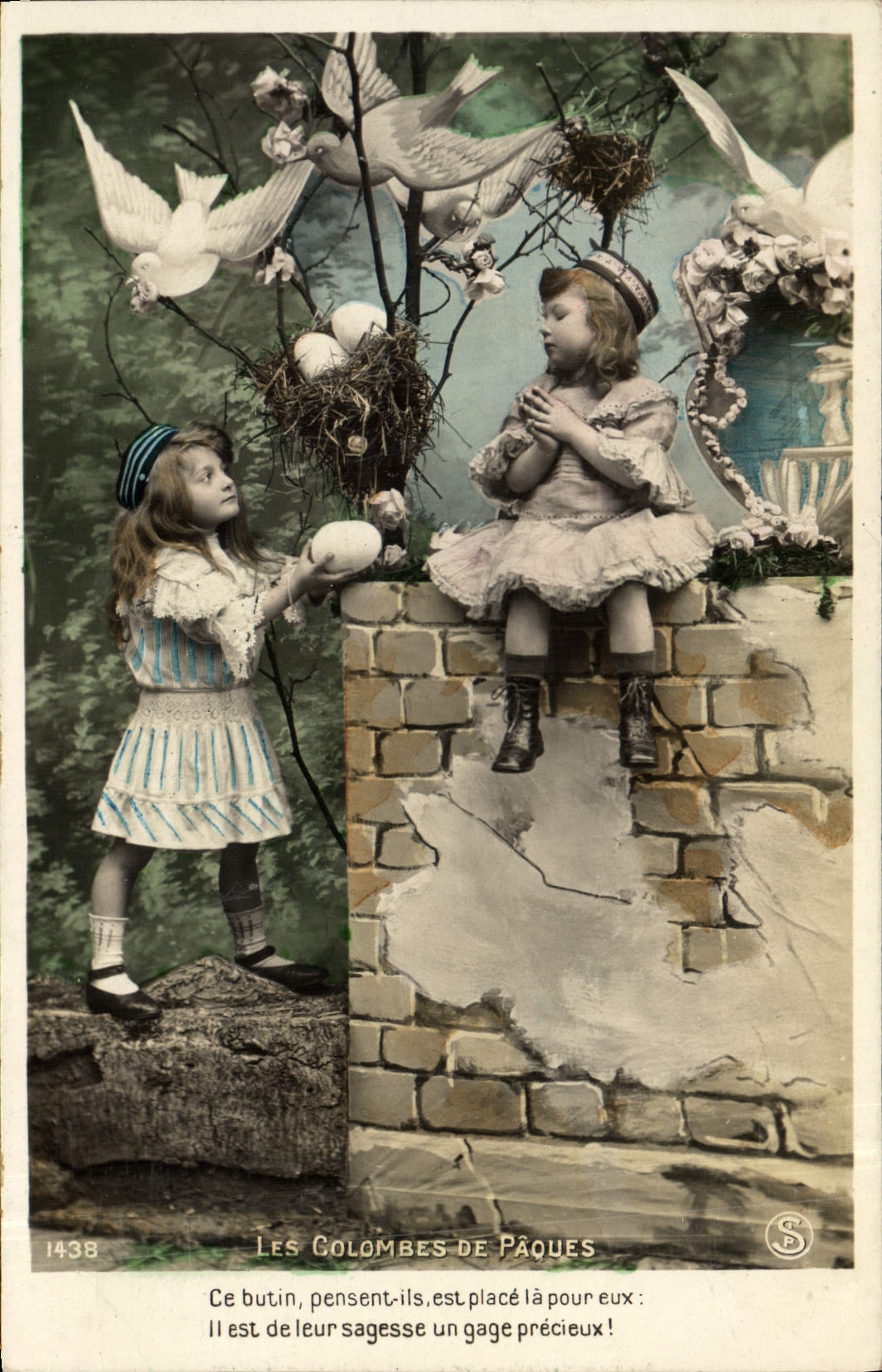 VINTAGE POSTCARD Fantasy Children Doves of Easter