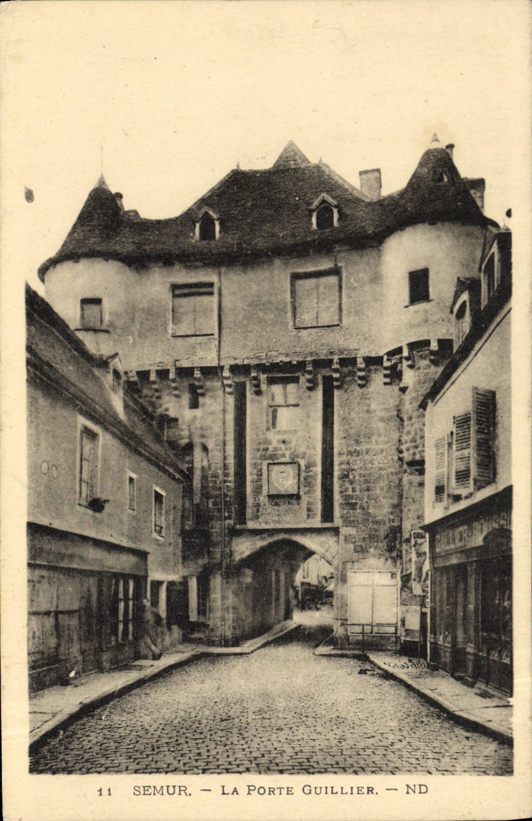 CPA Semur La Porte Guillier 