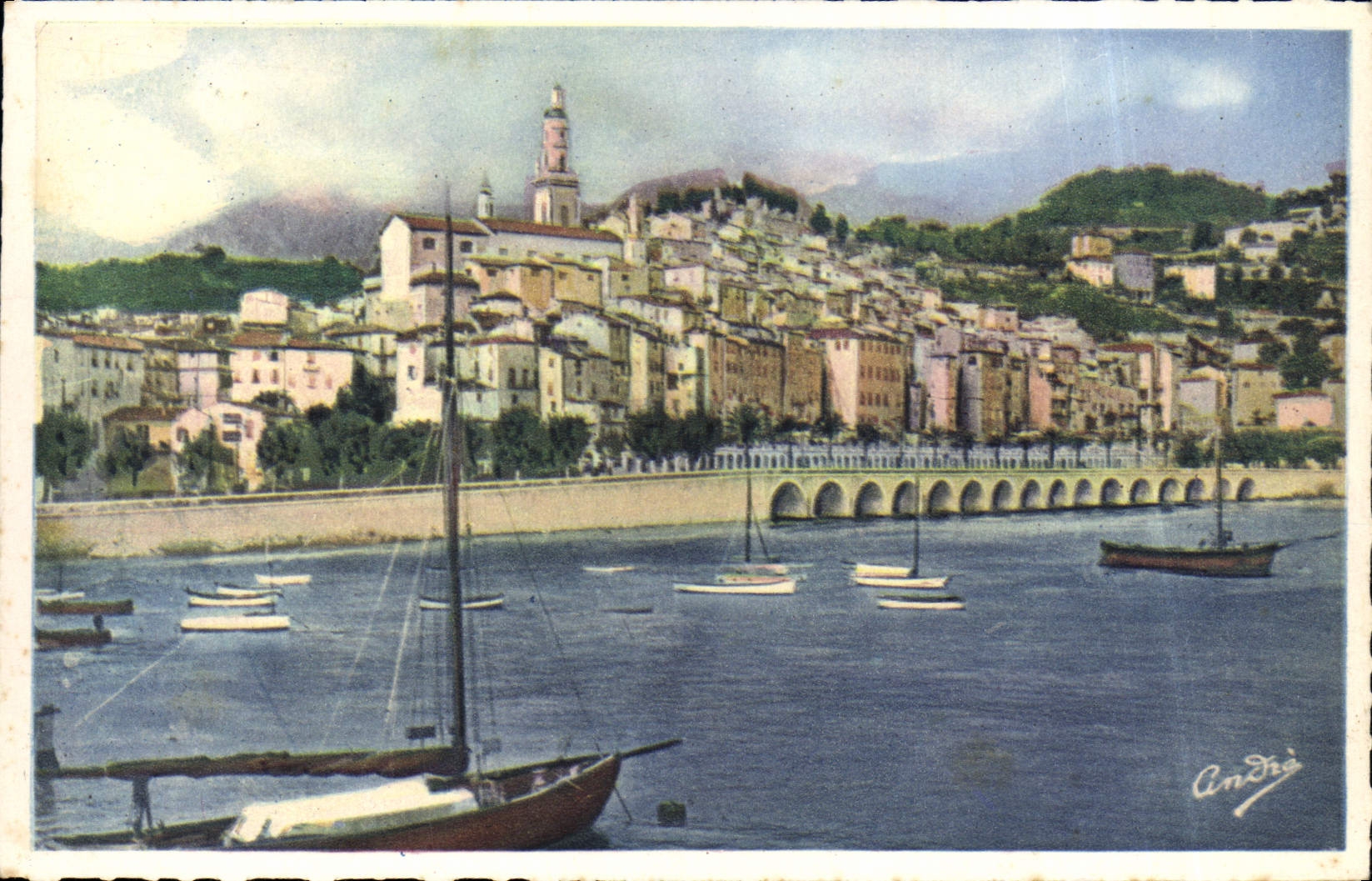 POSTAL de la VENDIMIA el viejo hombre Menton visto del puerto